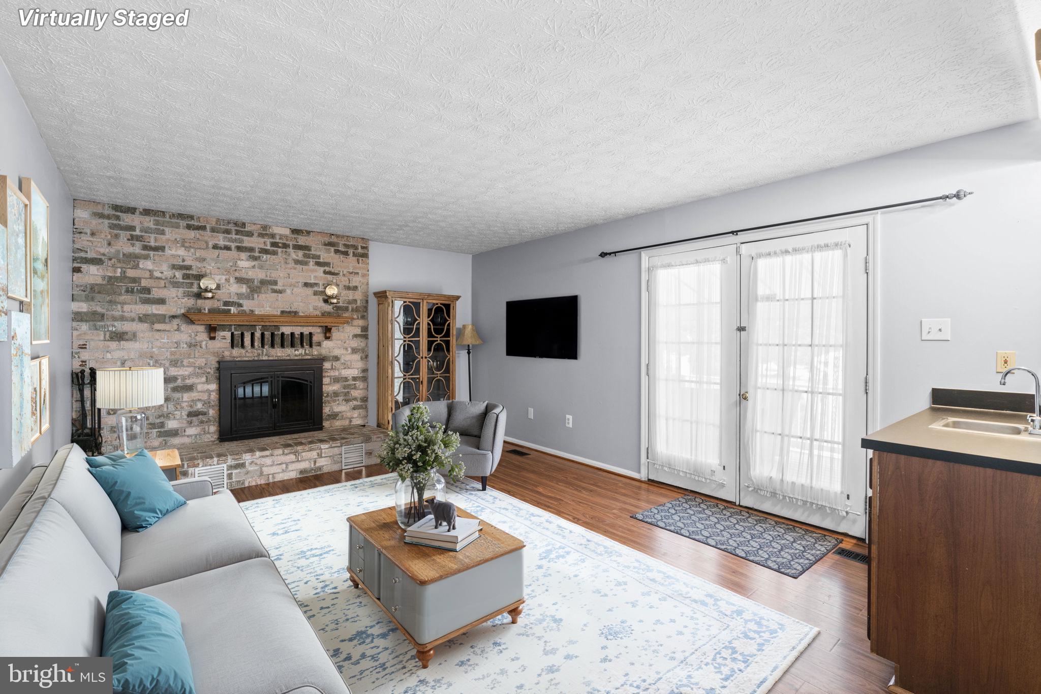 CLOVERFIELD MANOR - Residential