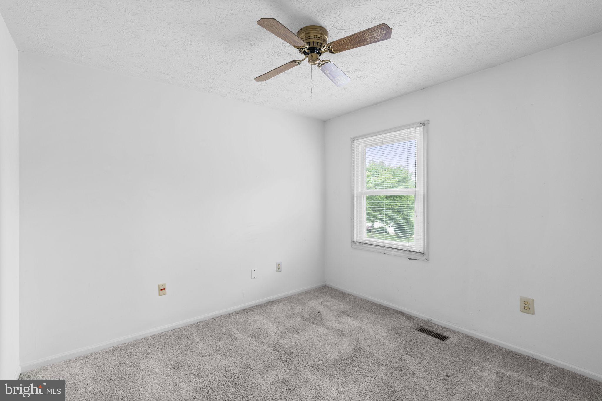 CLOVERFIELD MANOR - Residential