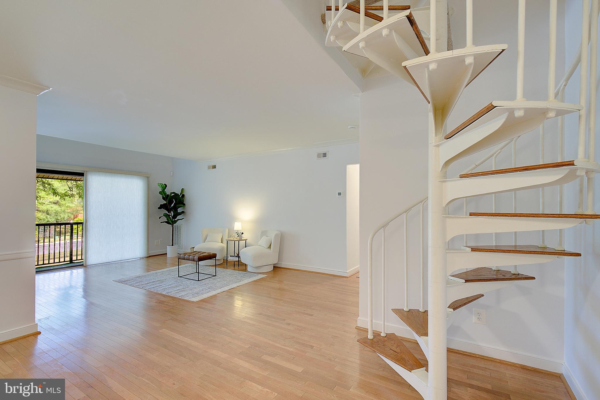 NORTH GREEN CONDOMINIUMS - Residential