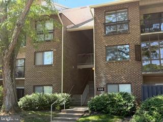 NORTH GREEN CONDOMINIUMS - Residential