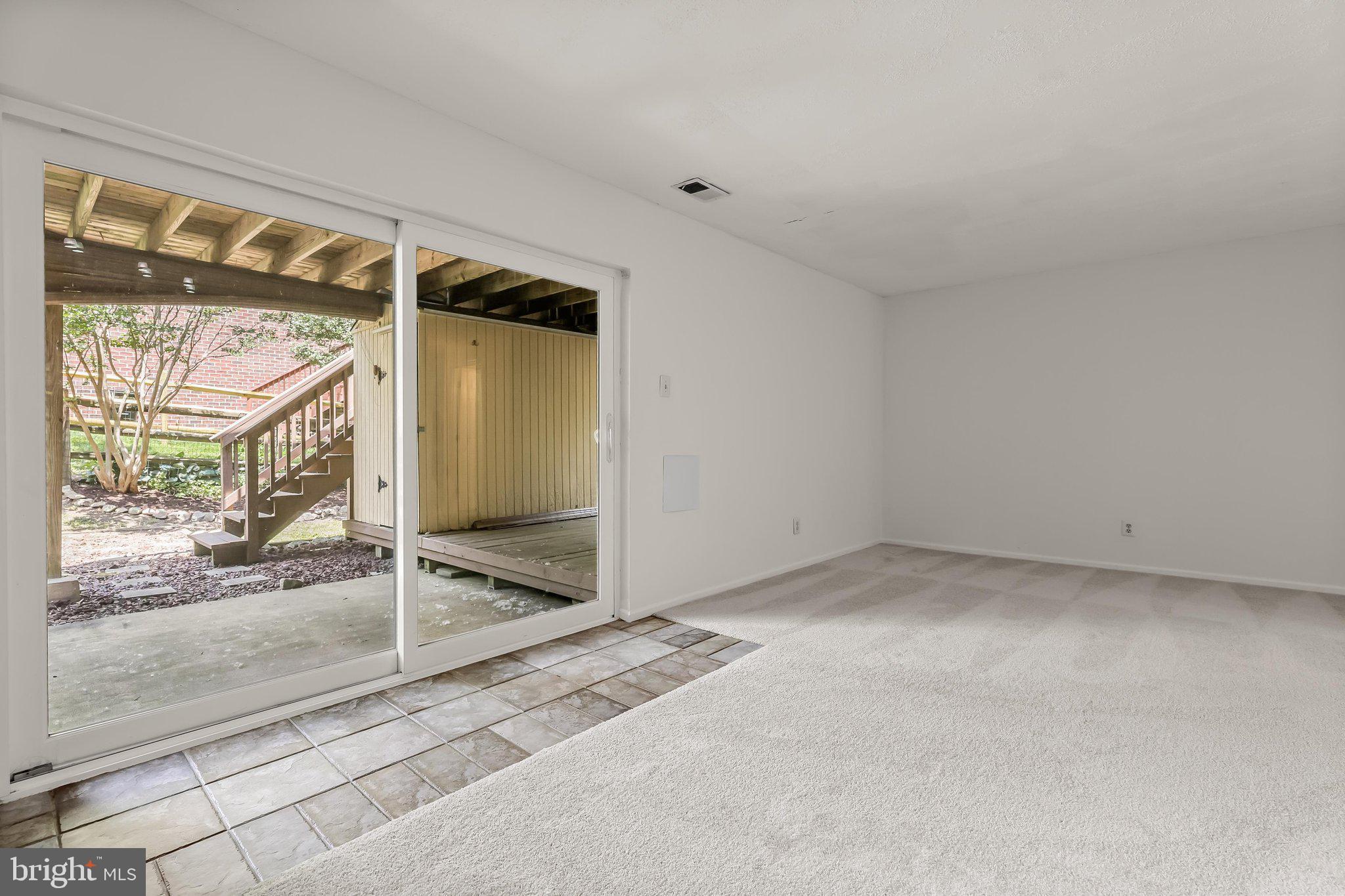 HINES ESTATES - Residential