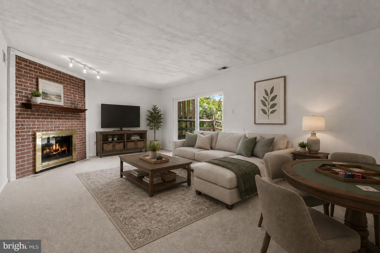 HINES ESTATES - Residential