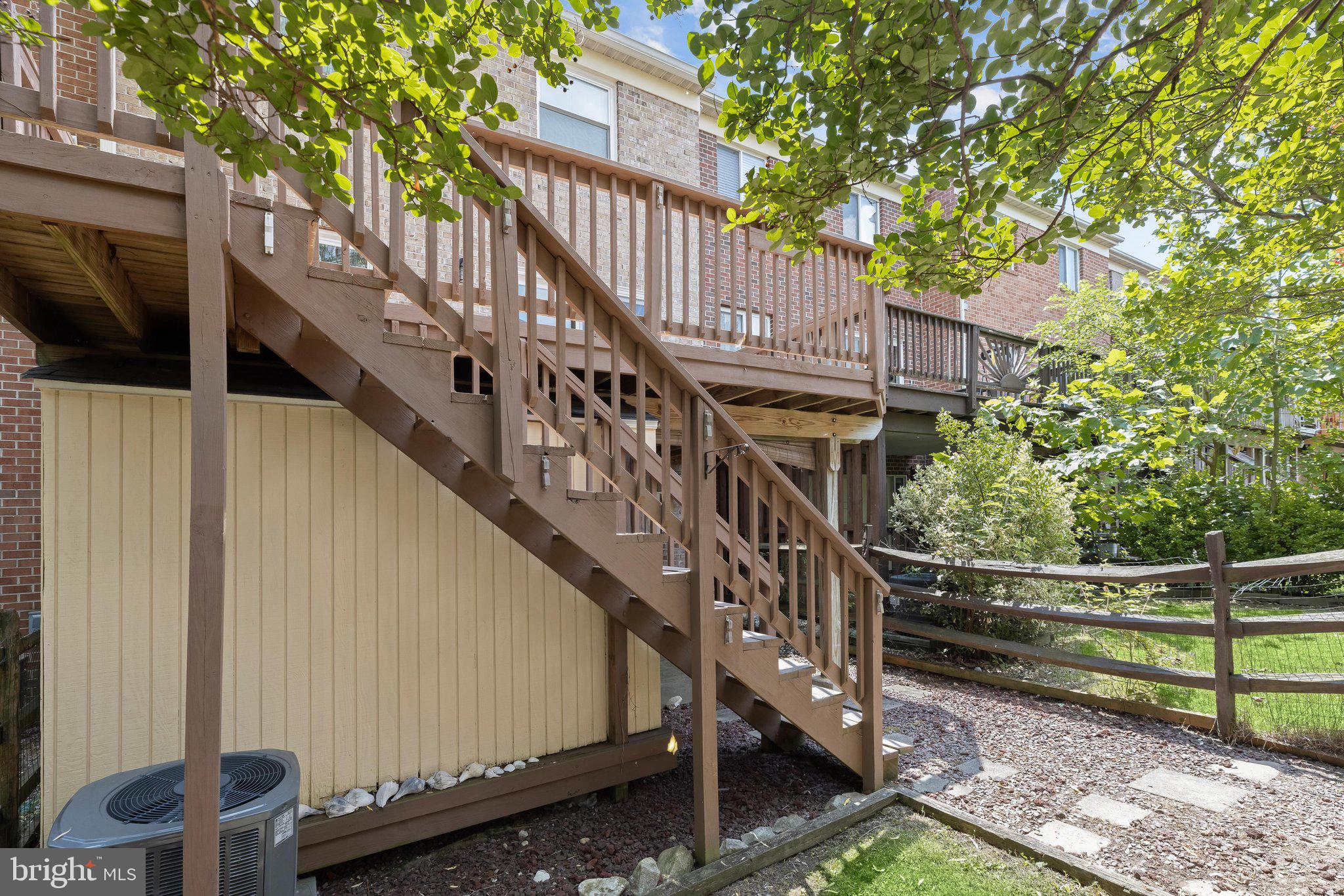 HINES ESTATES - Residential