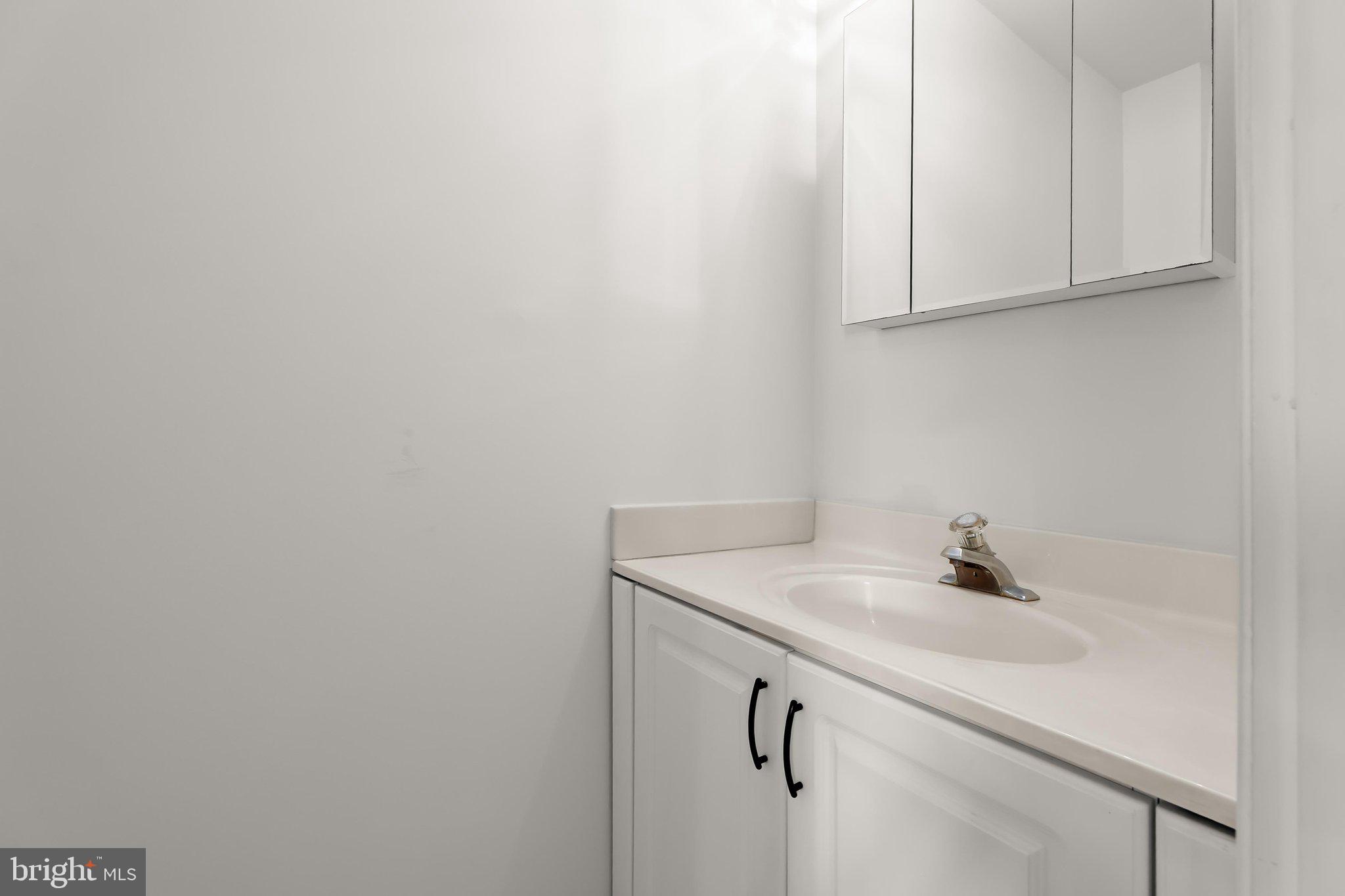HINES ESTATES - Residential