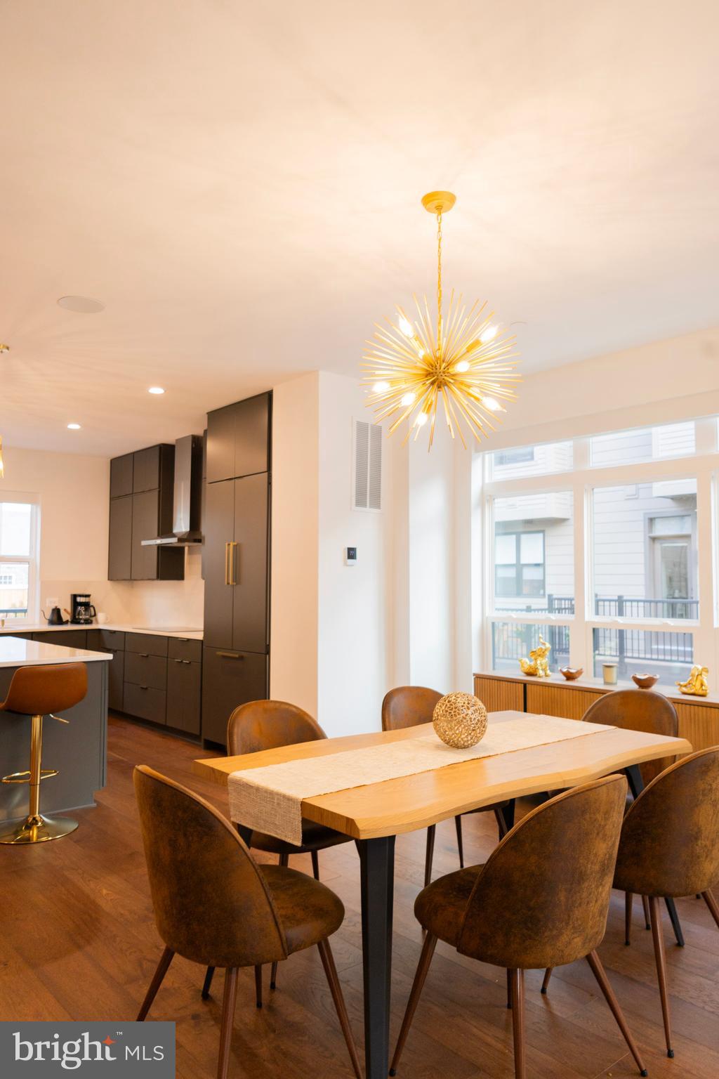 WESTBARD SQUARE - Residential