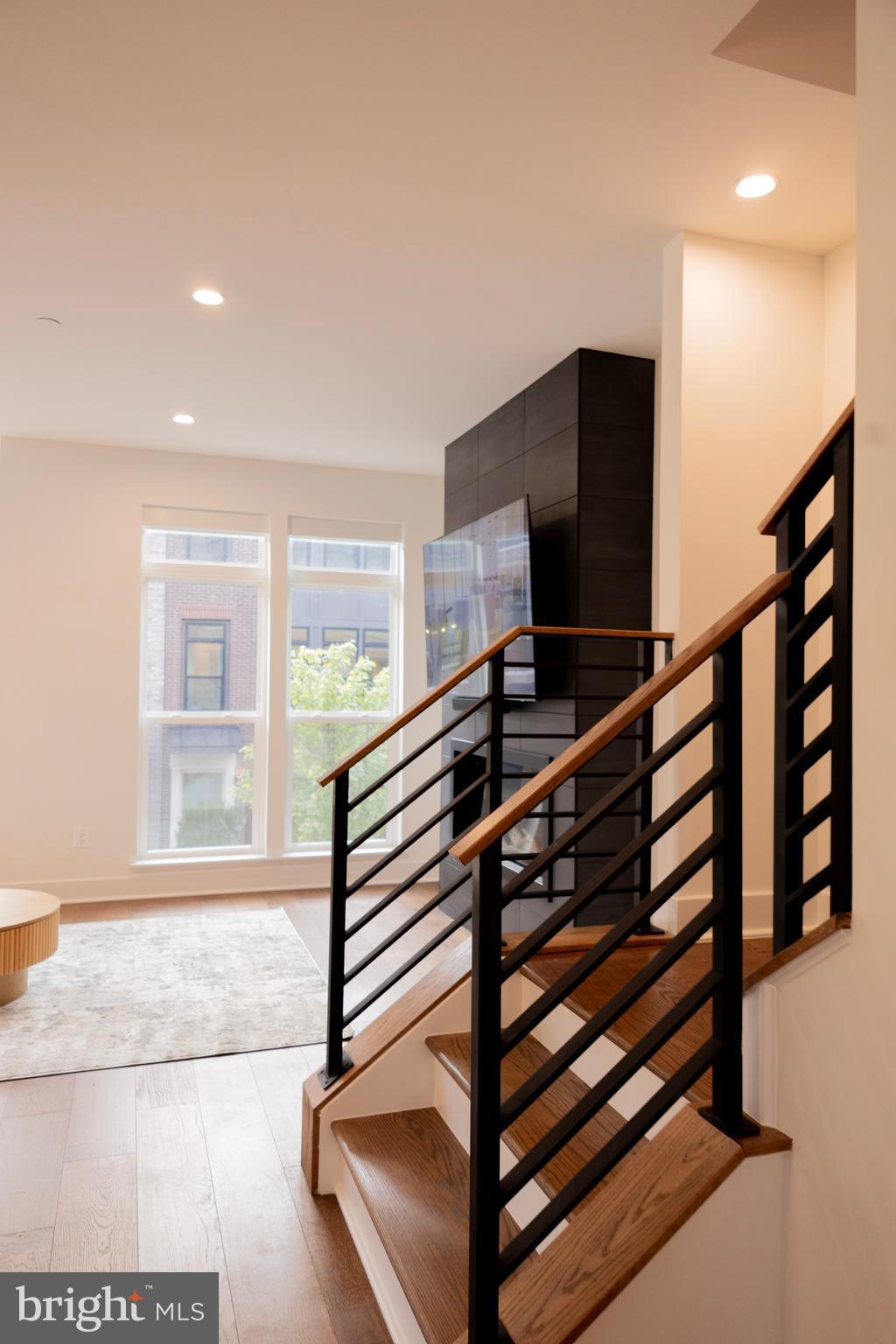 WESTBARD SQUARE - Residential