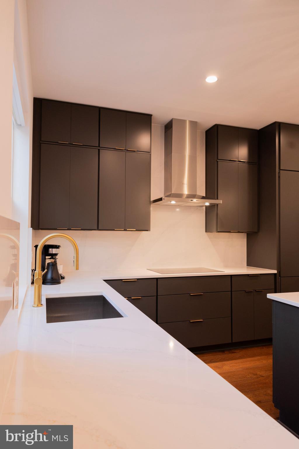 WESTBARD SQUARE - Residential