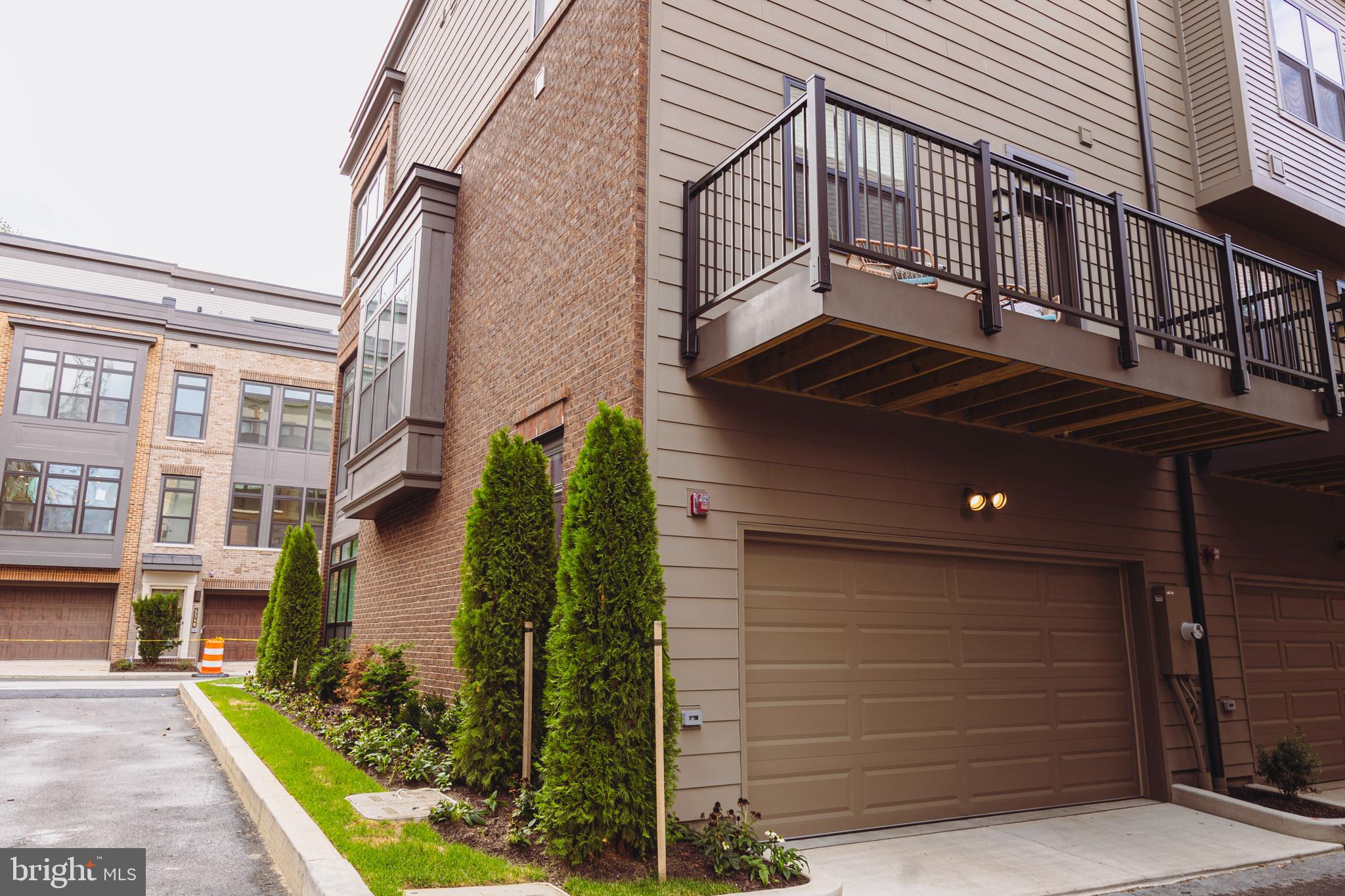 WESTBARD SQUARE - Residential