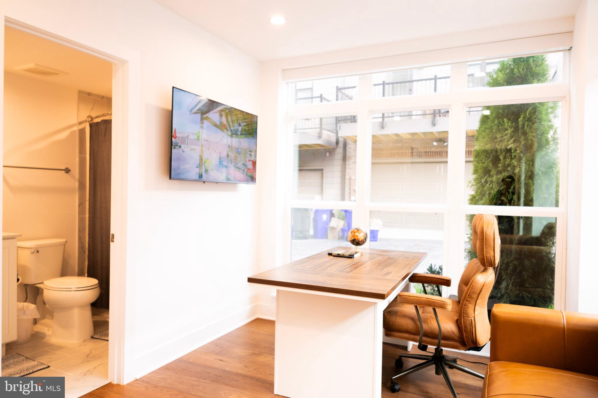 WESTBARD SQUARE - Residential