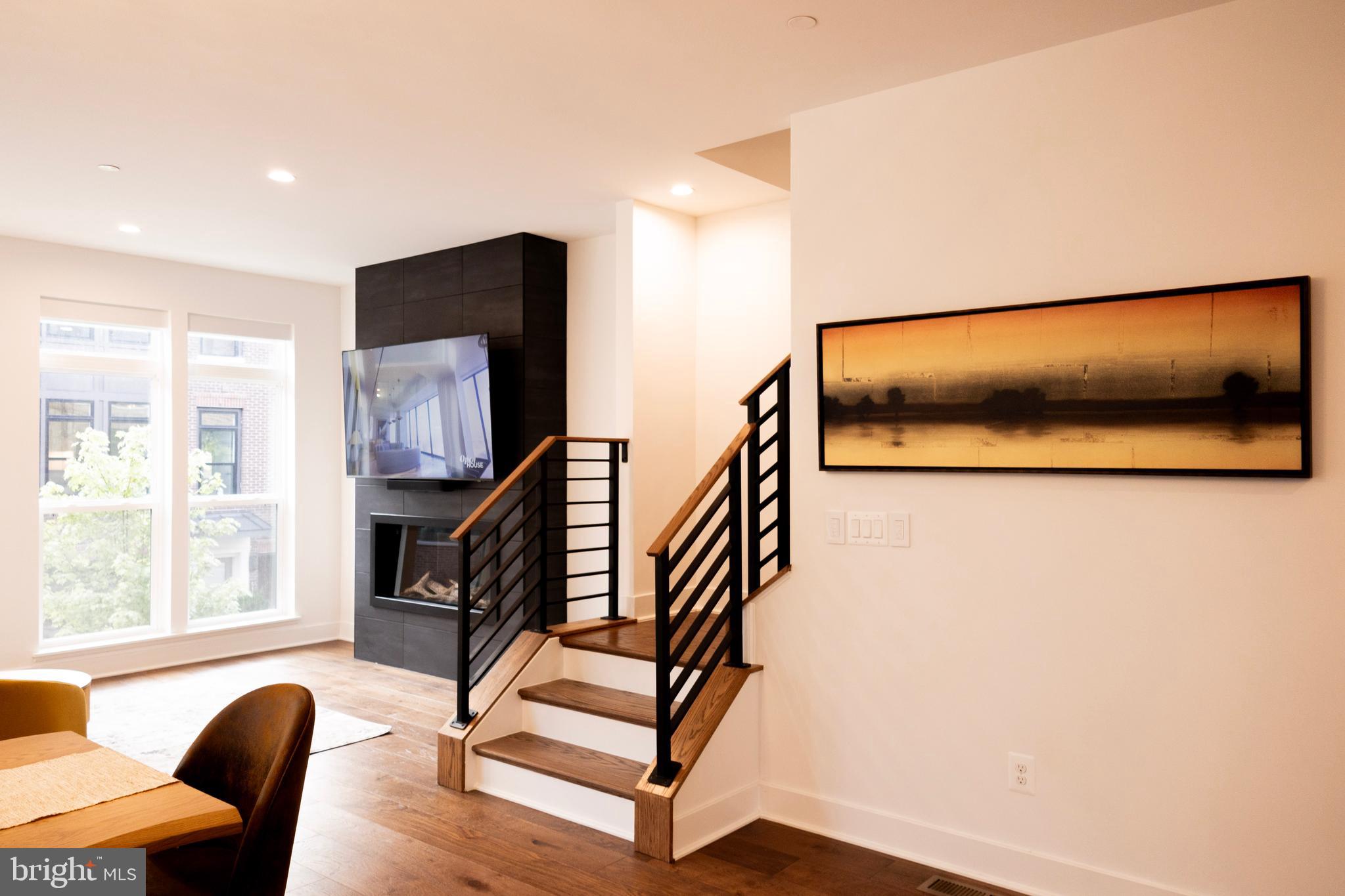 WESTBARD SQUARE - Residential