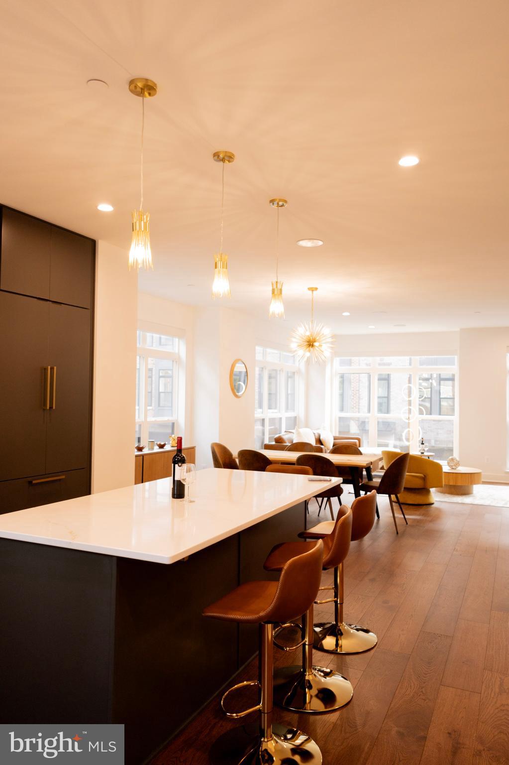 WESTBARD SQUARE - Residential