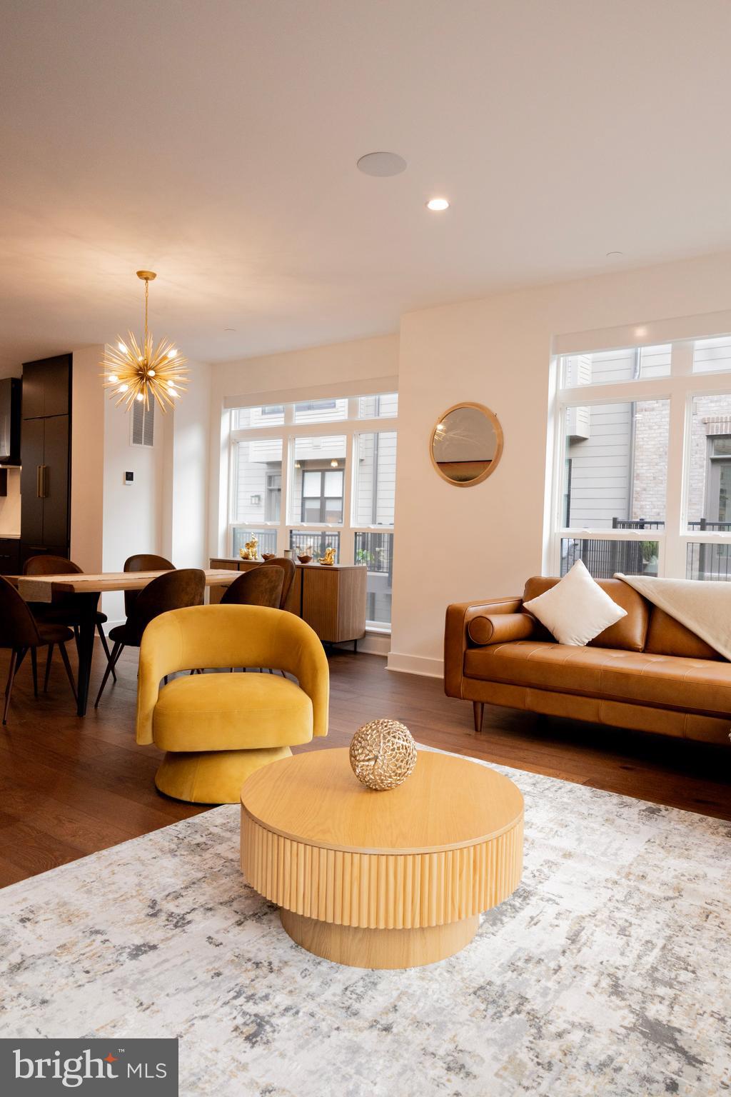 WESTBARD SQUARE - Residential