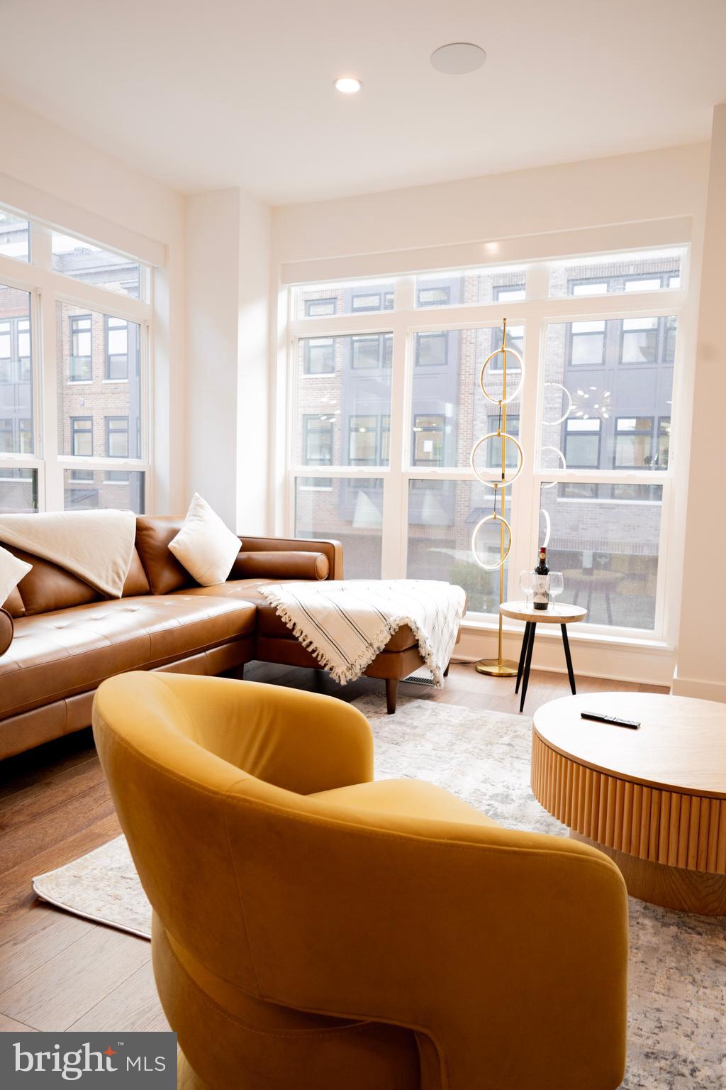 WESTBARD SQUARE - Residential