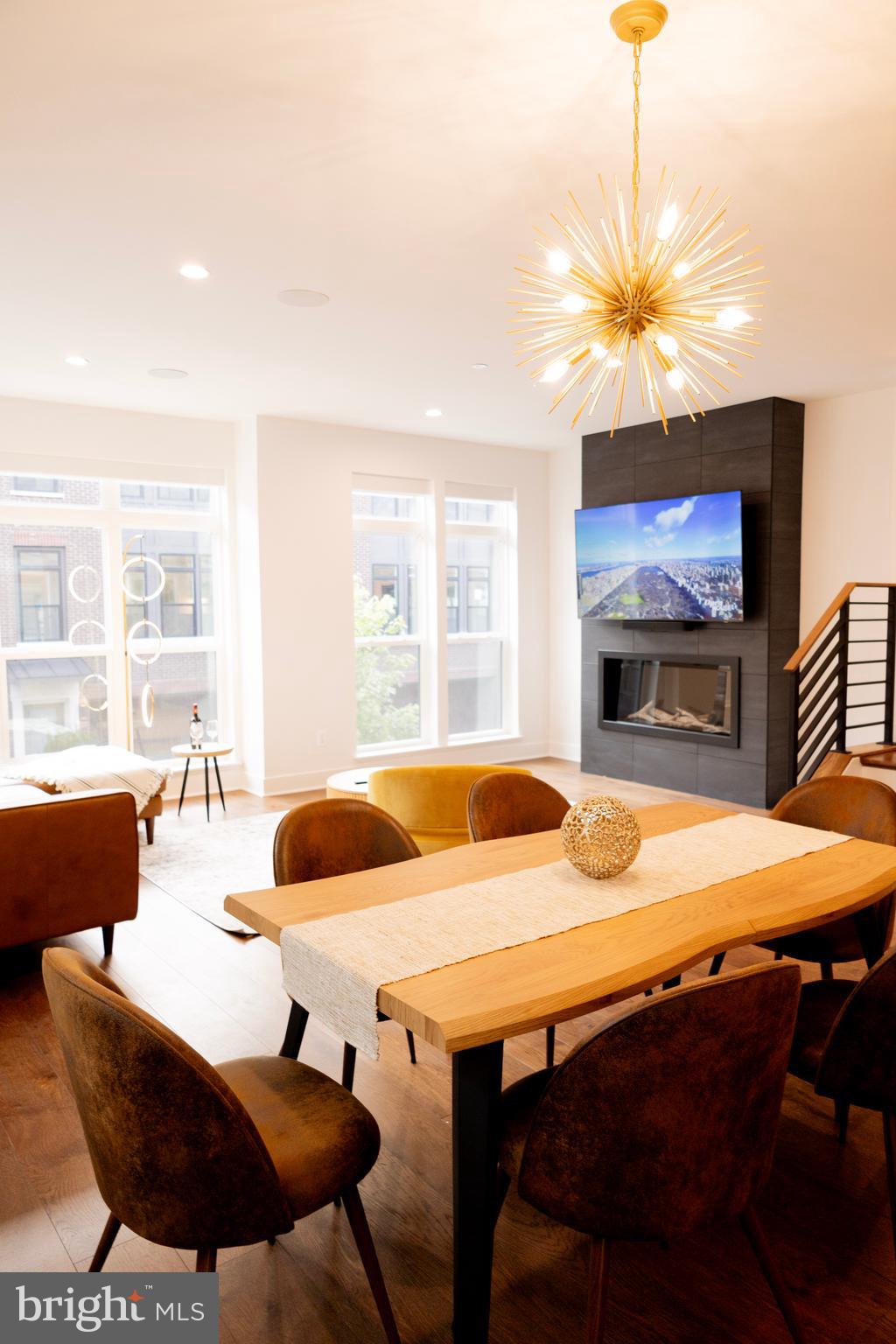 WESTBARD SQUARE - Residential