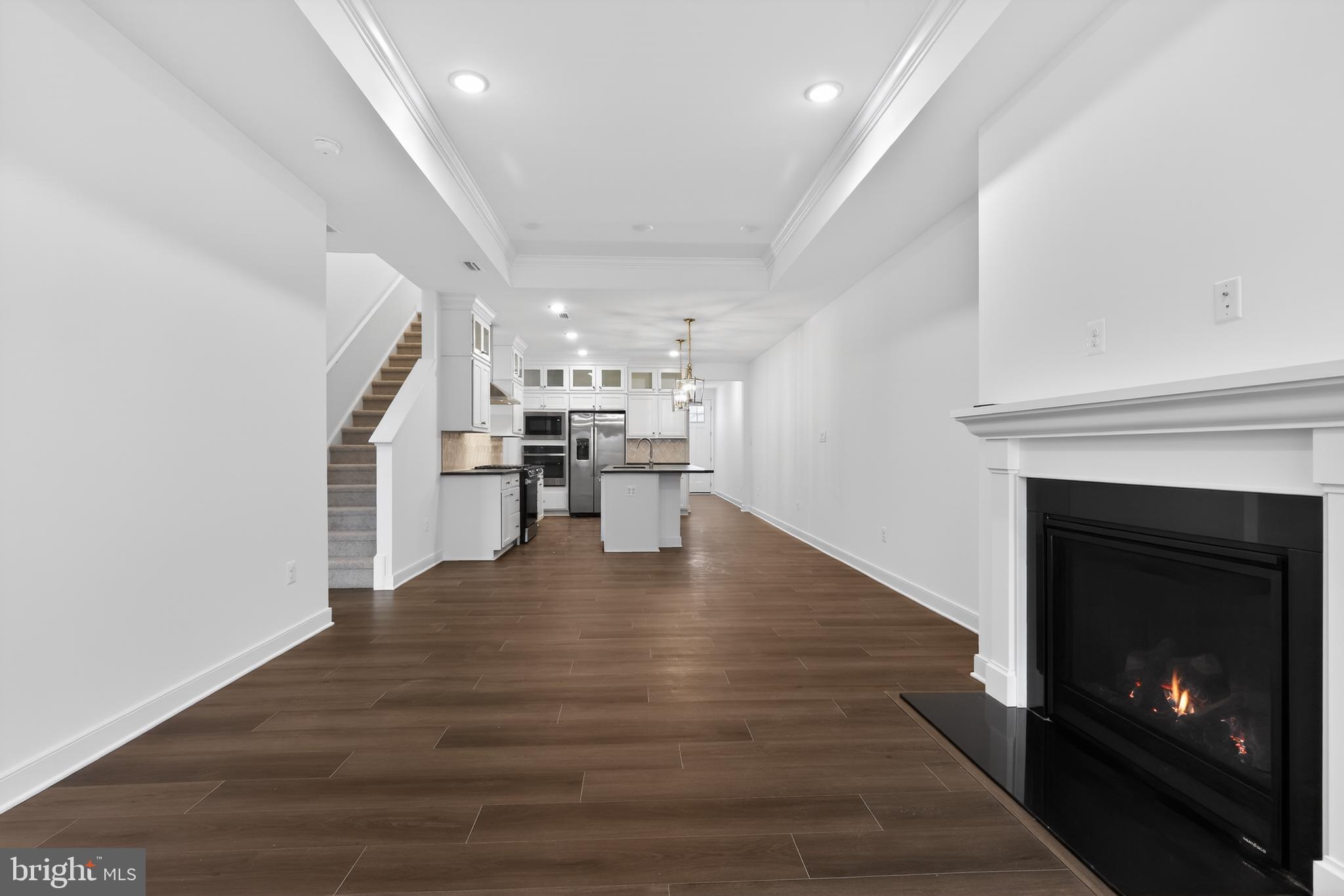 ADMIRAL'S LANDING - Residential