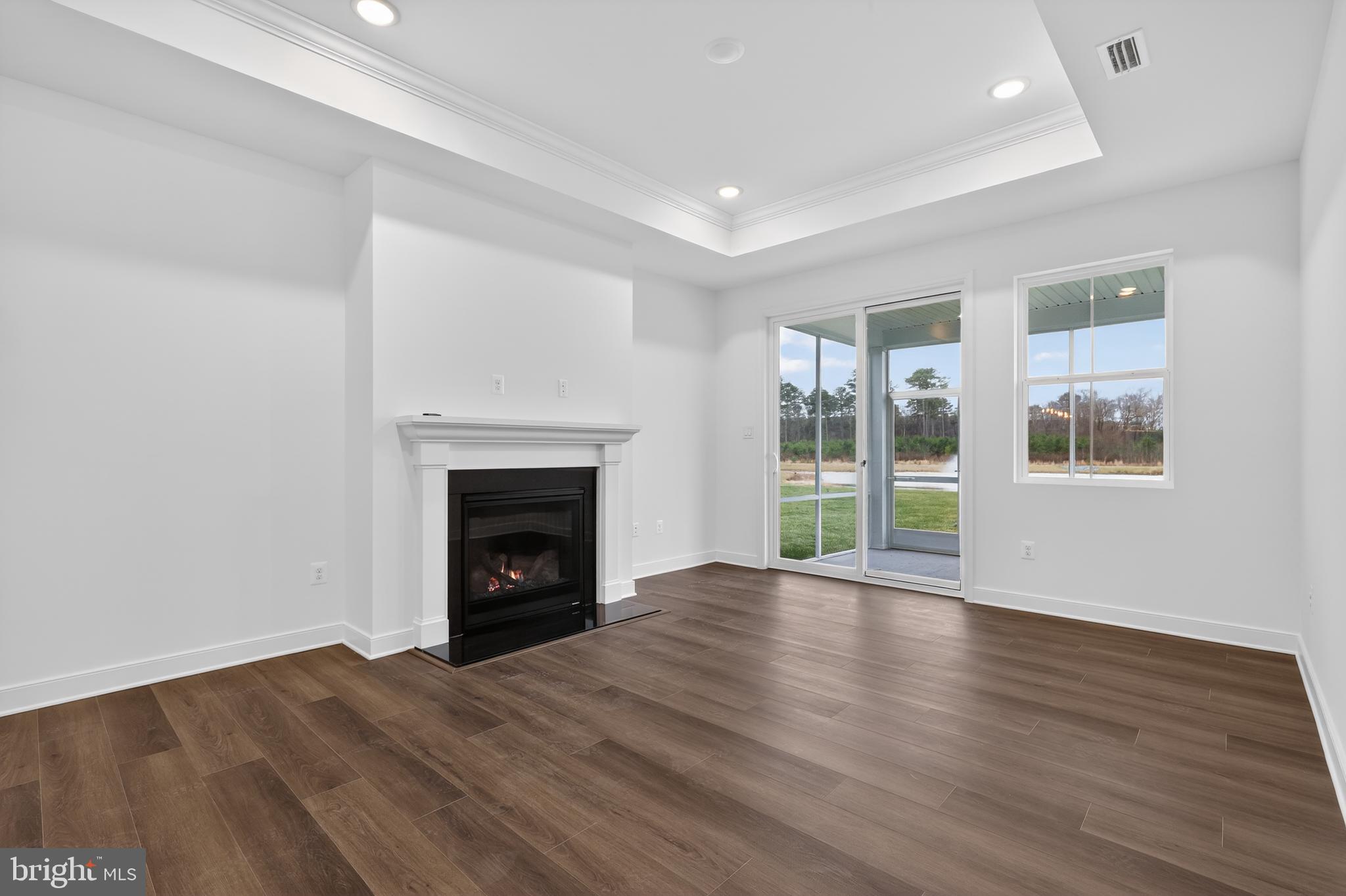 ADMIRAL'S LANDING - Residential
