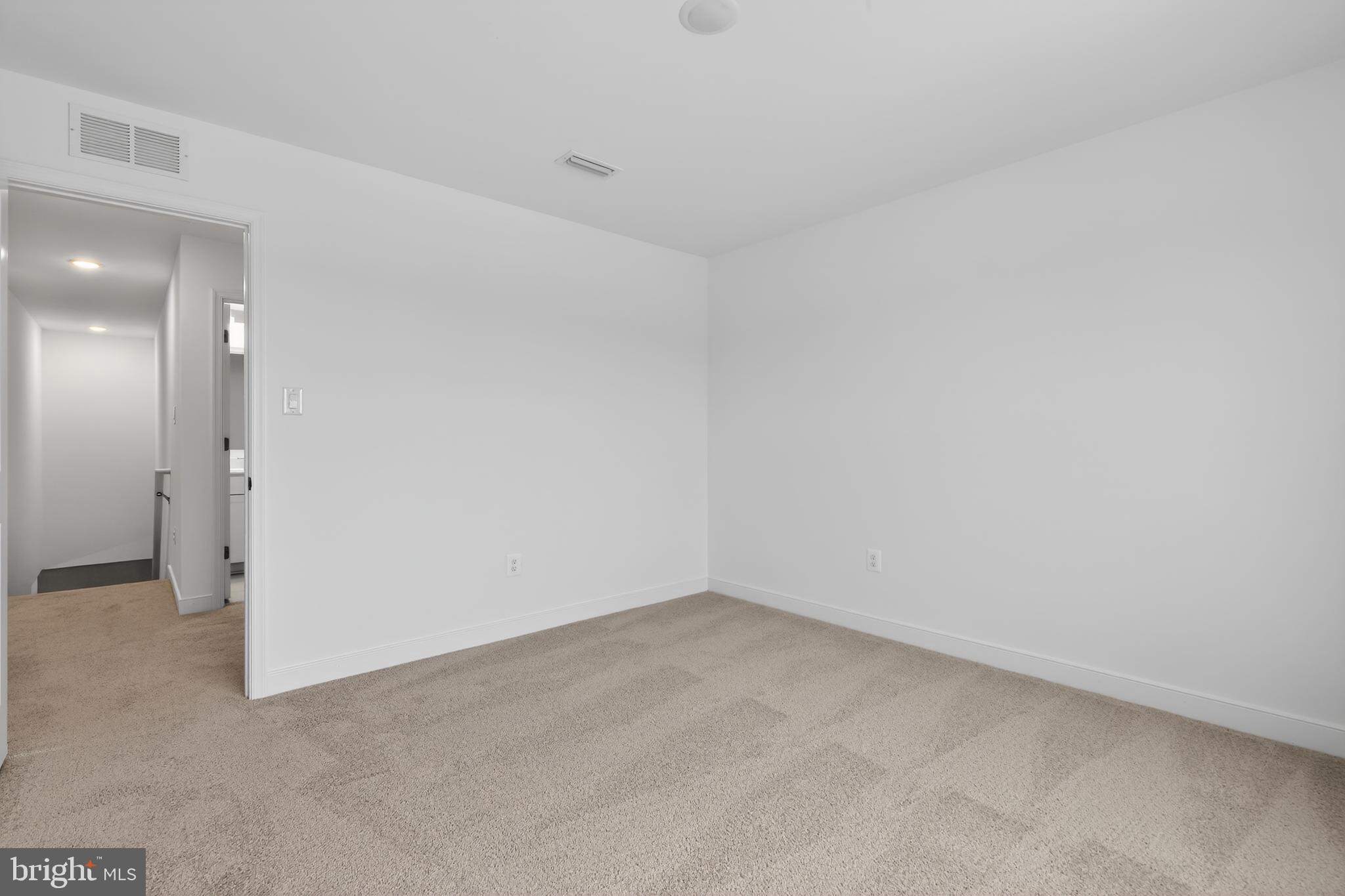 ADMIRAL'S LANDING - Residential