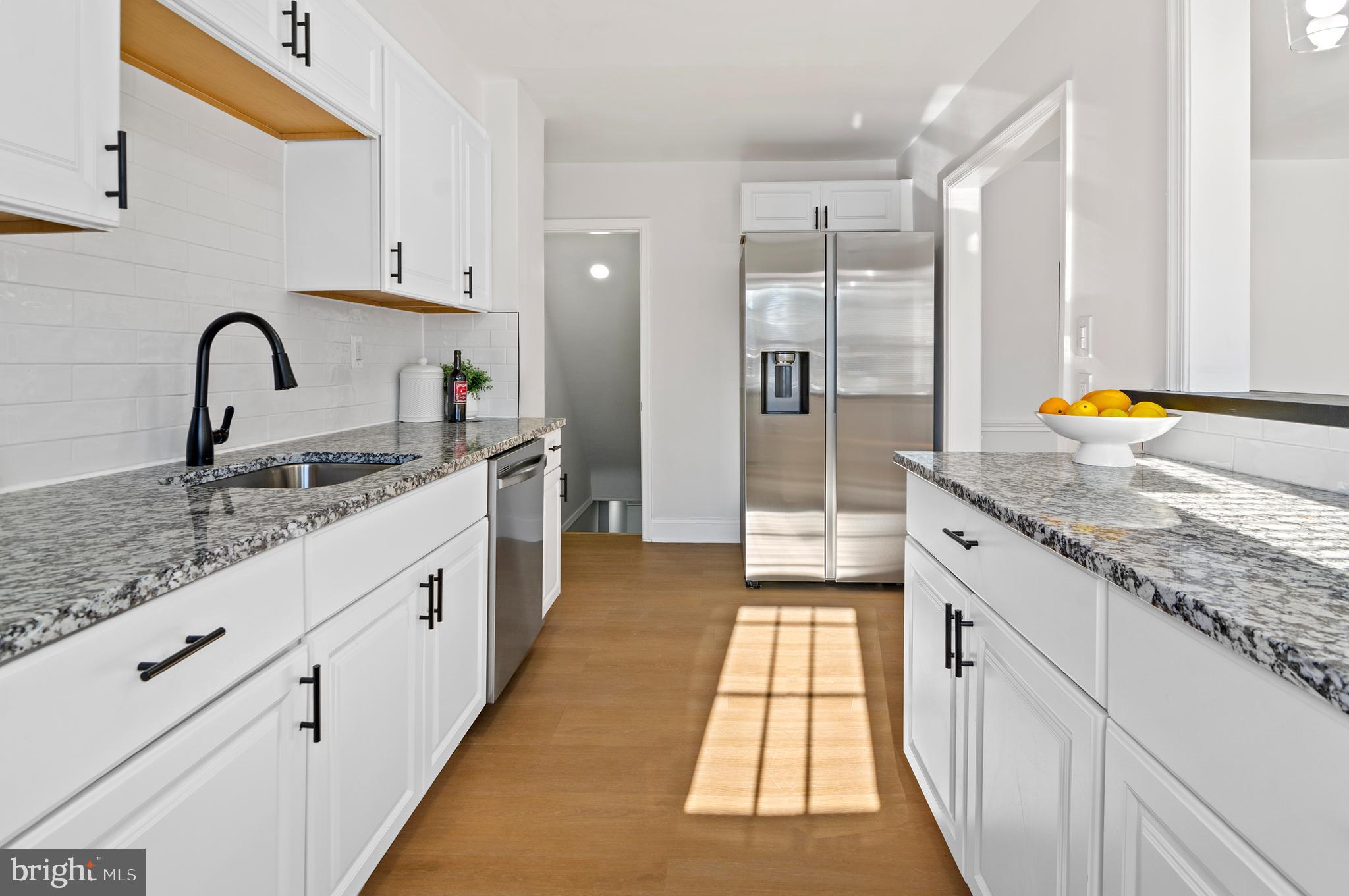 PERRING LOCH - Residential