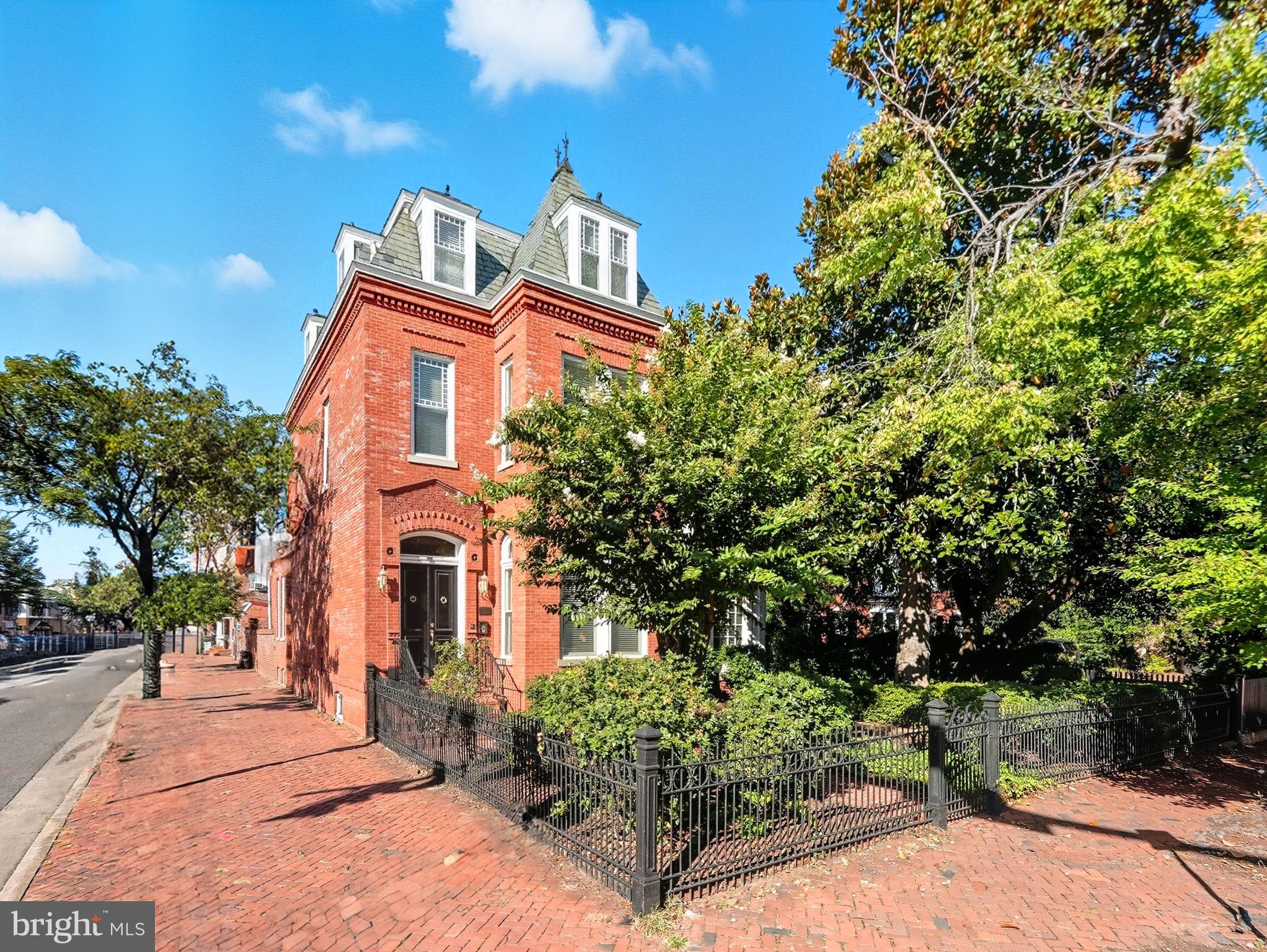 HISTORIC OLD TOWN - Residential
