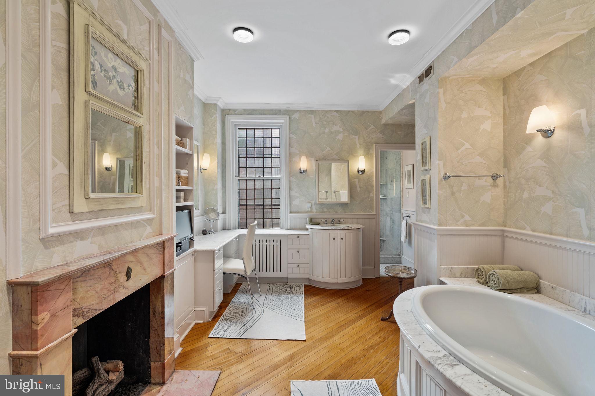 RITTENHOUSE SQUARE - Residential