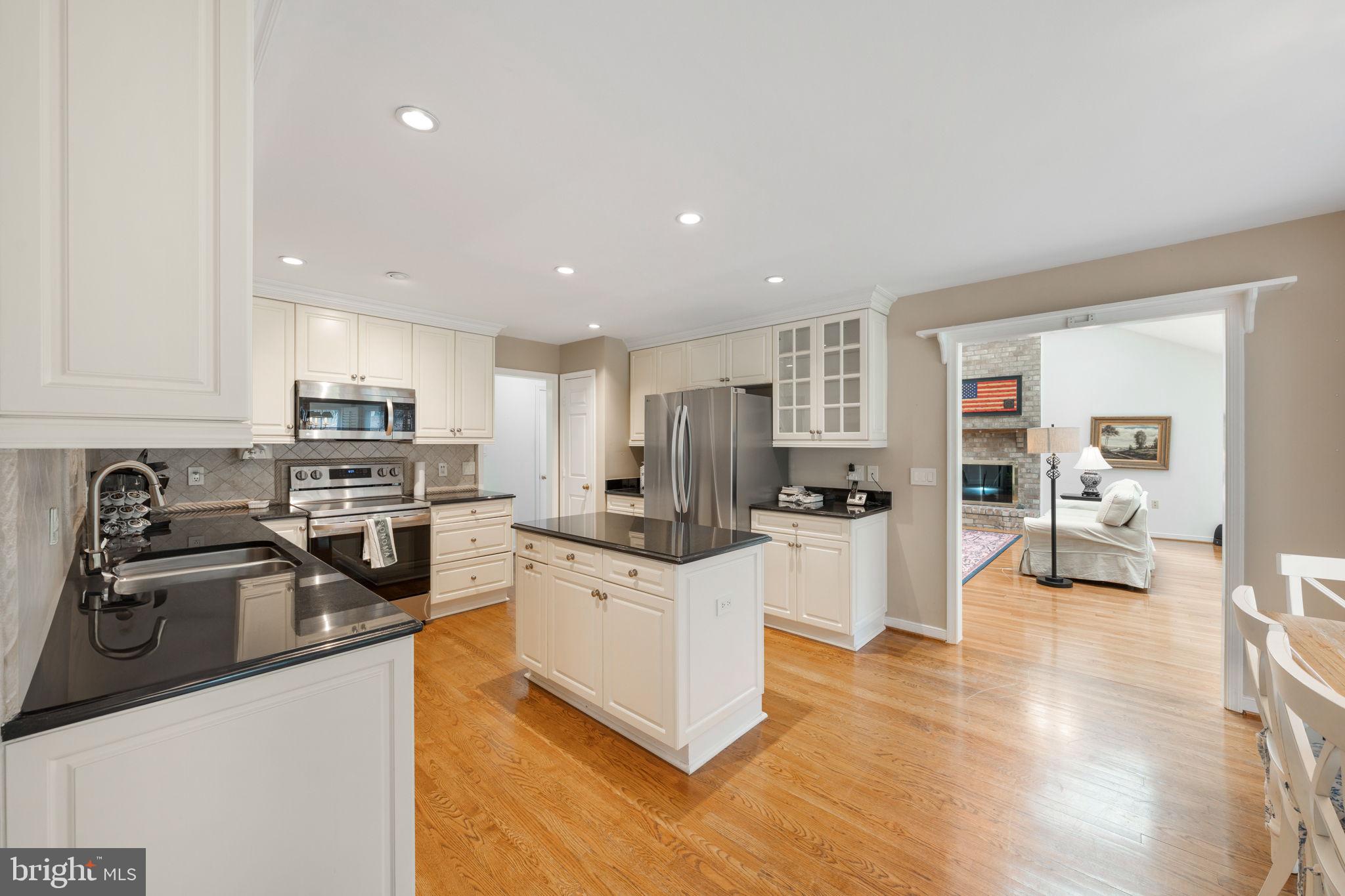 CHESTNUT FARM - Residential
