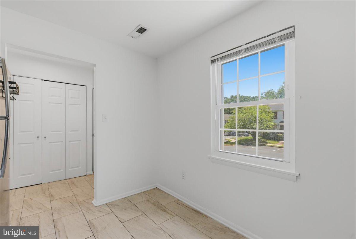 WILLIAMSTOWN - Residential
