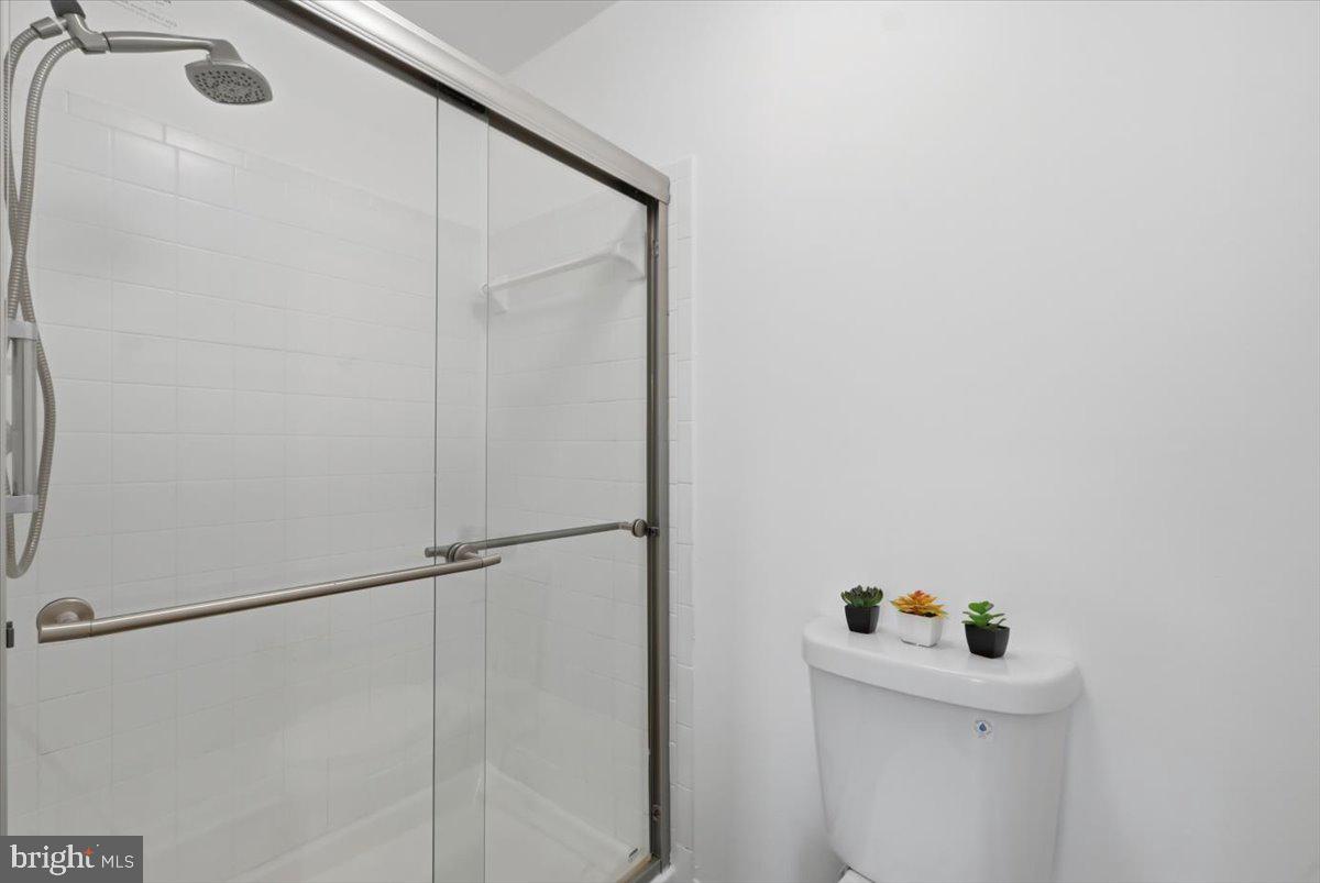 WILLIAMSTOWN - Residential