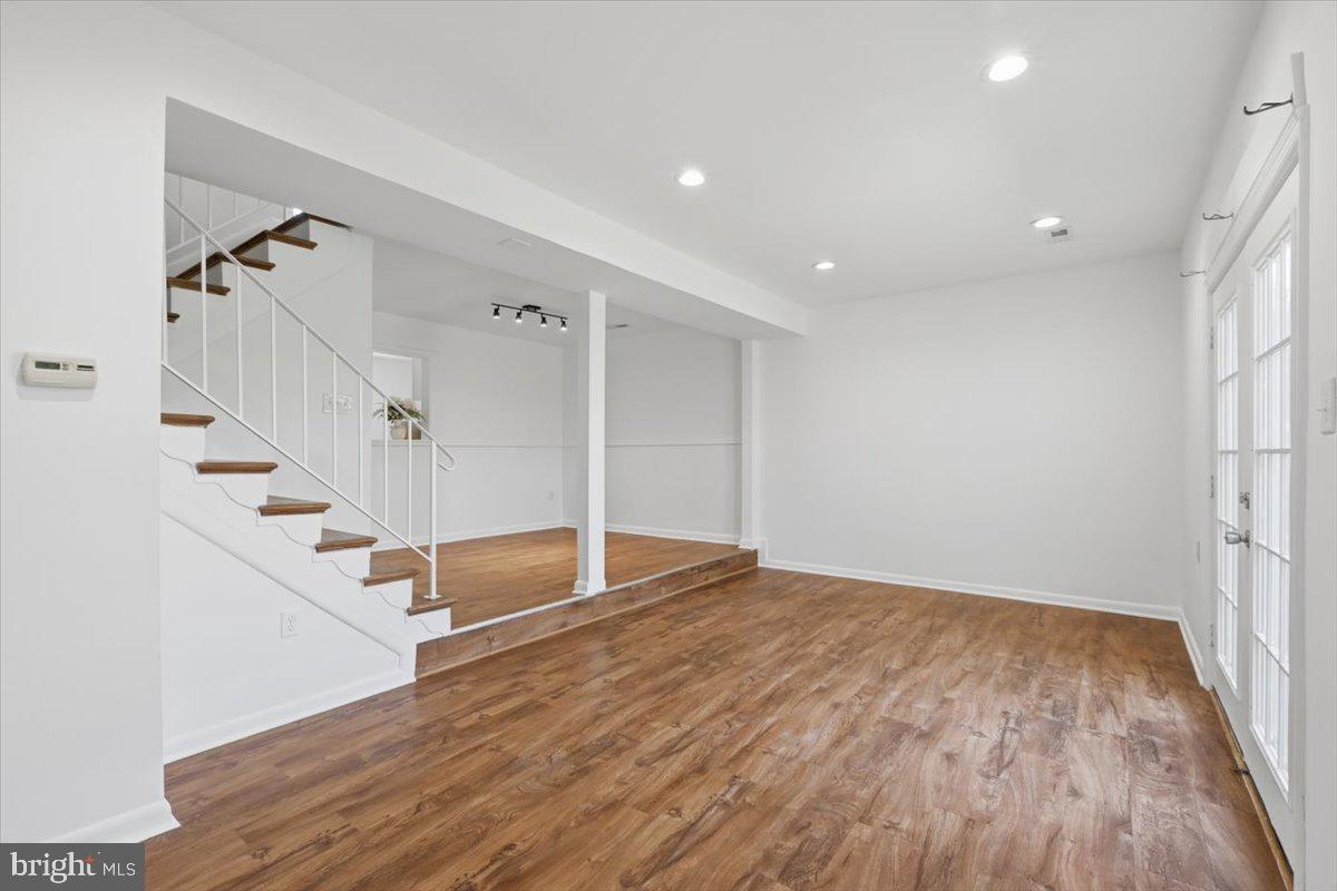 WILLIAMSTOWN - Residential