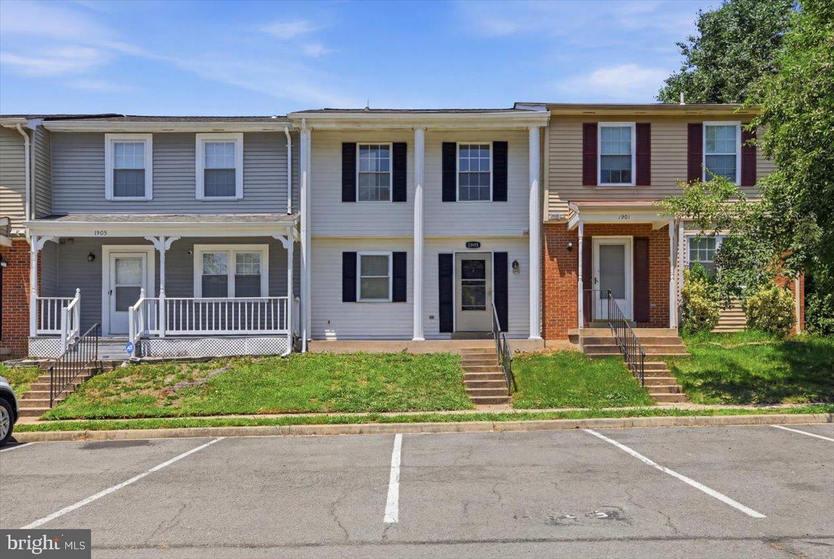 WILLIAMSTOWN - Residential