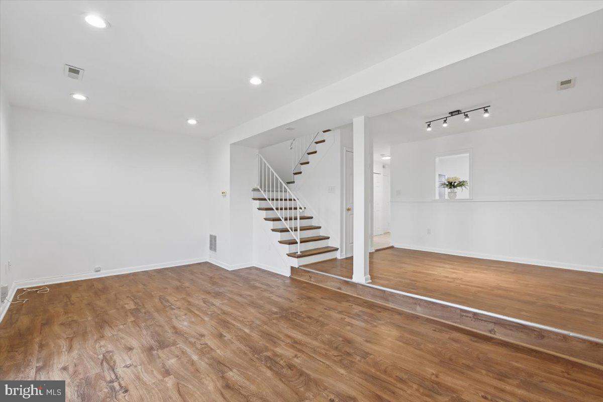 WILLIAMSTOWN - Residential