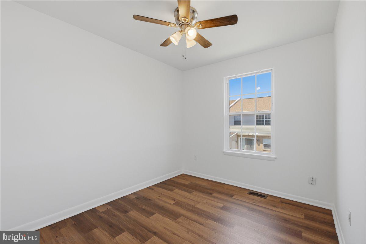 WILLIAMSTOWN - Residential