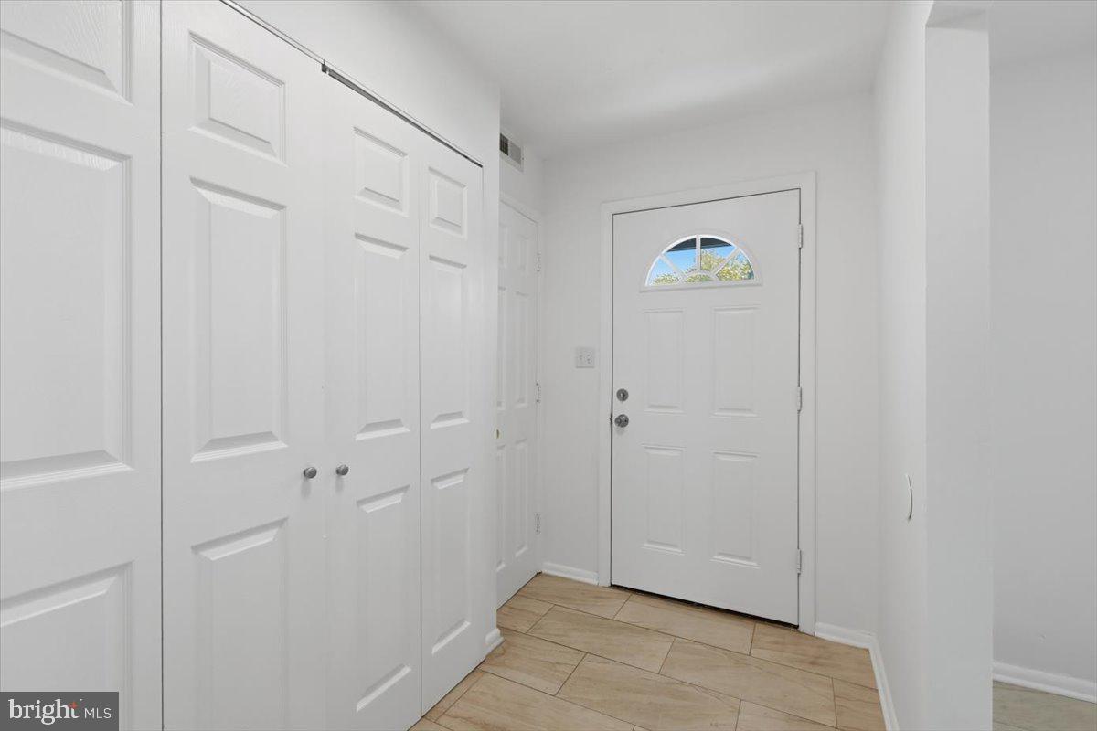 WILLIAMSTOWN - Residential