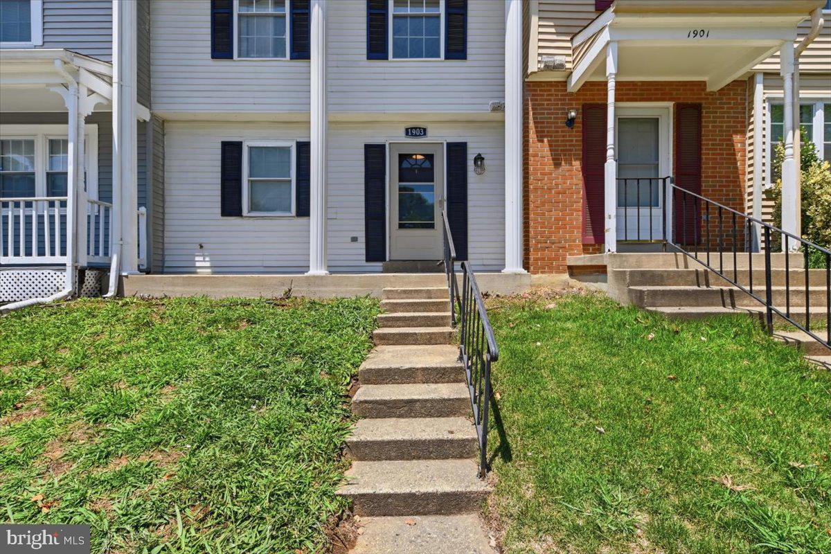 WILLIAMSTOWN - Residential