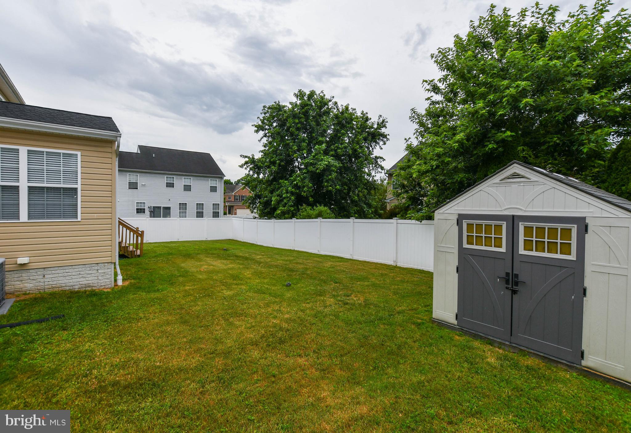 COLONIAL PARK - Residential