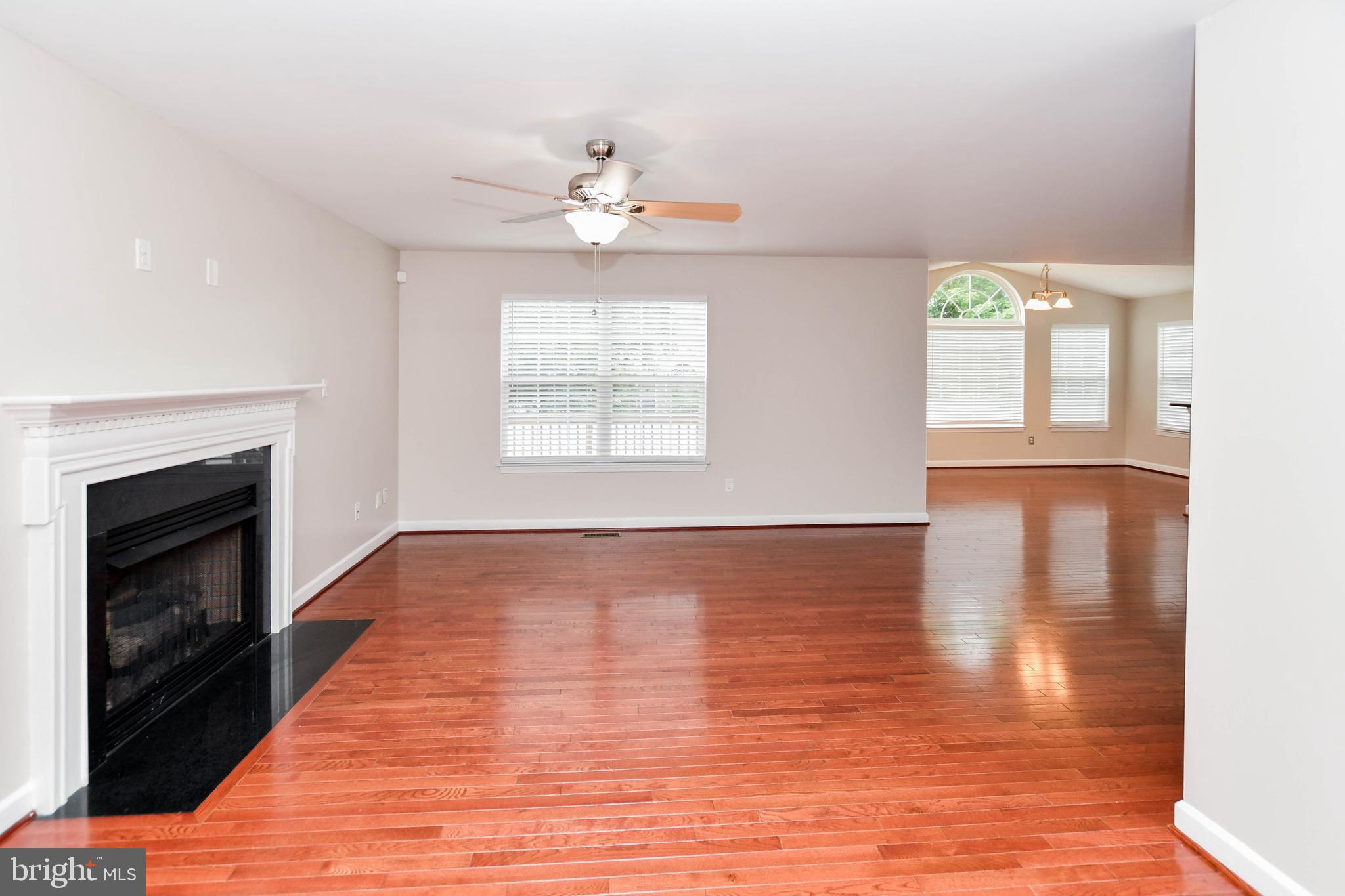 COLONIAL PARK - Residential