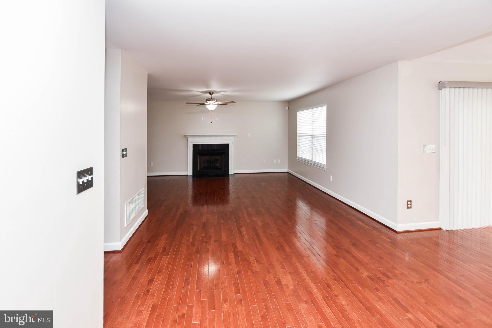 COLONIAL PARK - Residential