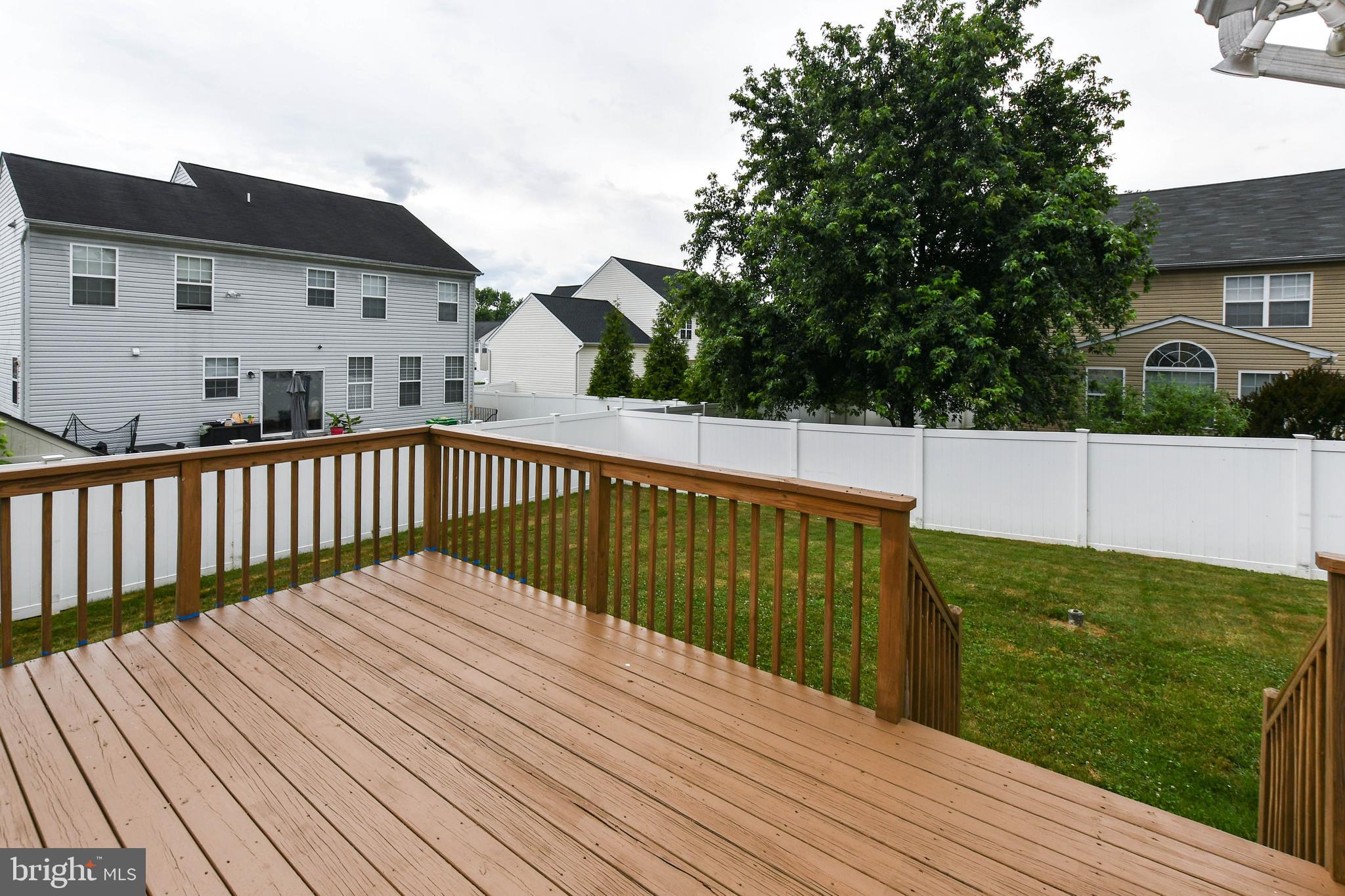 COLONIAL PARK - Residential
