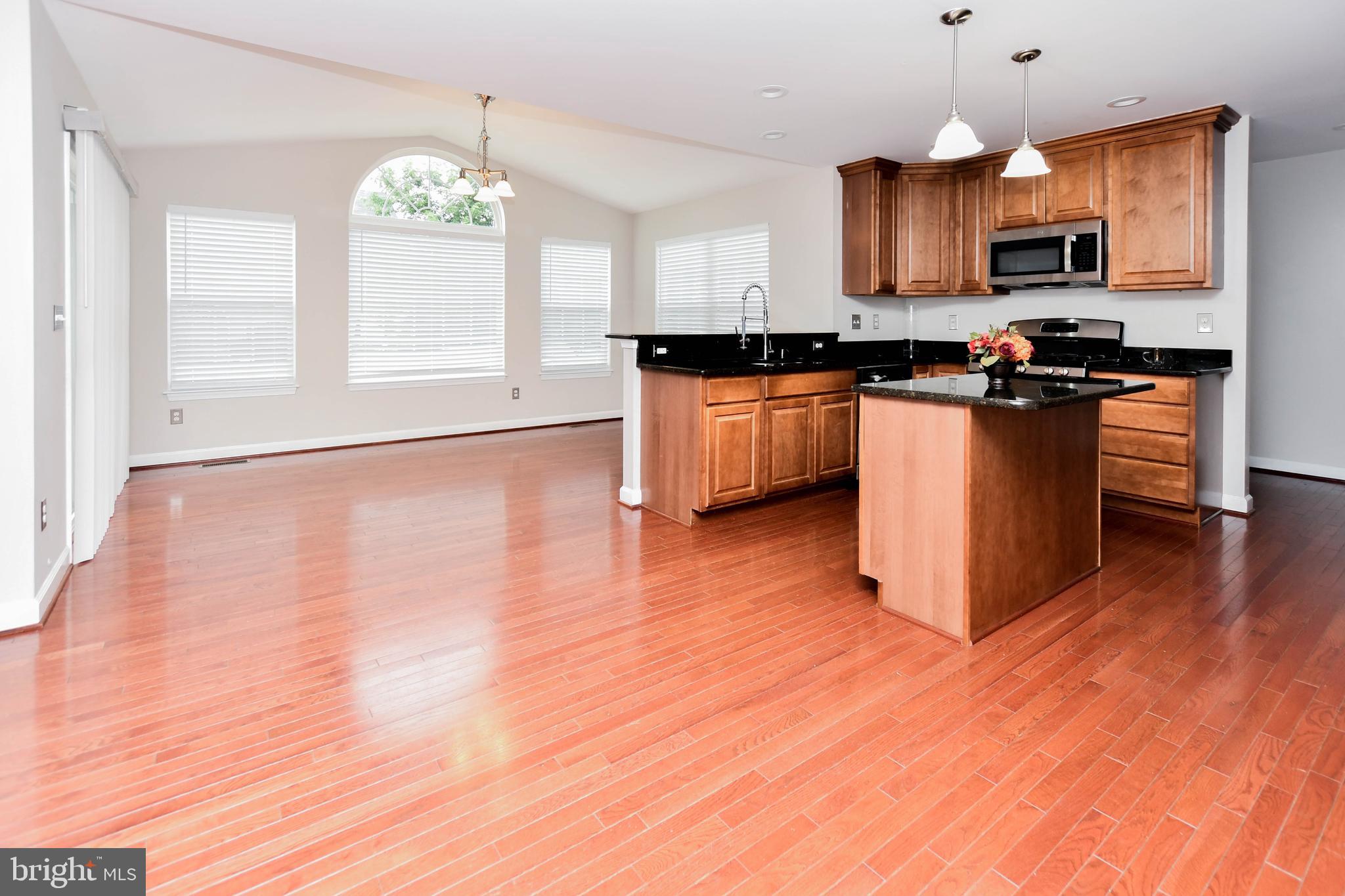 COLONIAL PARK - Residential