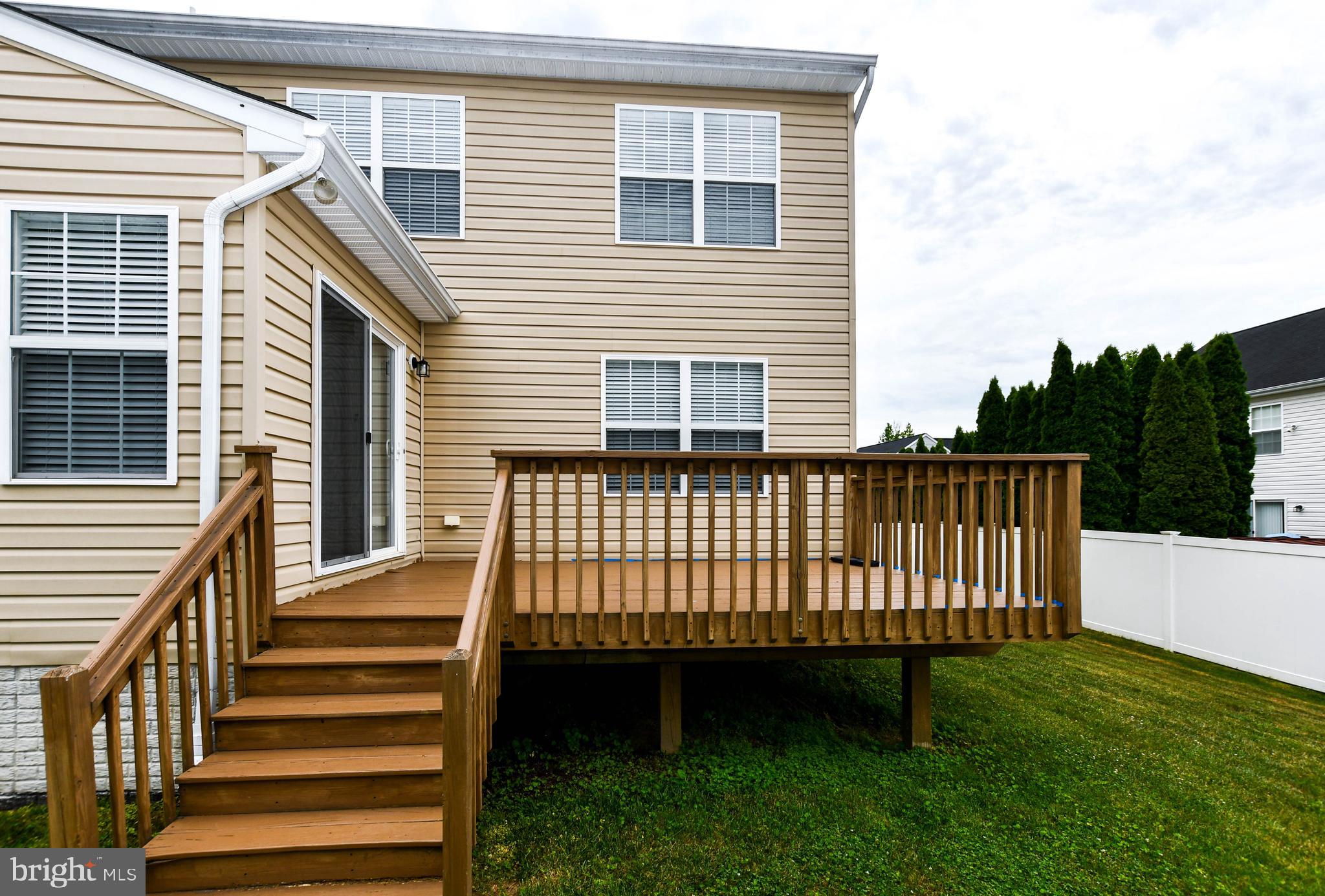COLONIAL PARK - Residential