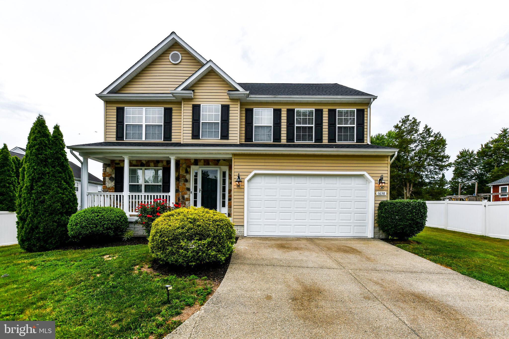 COLONIAL PARK - Residential