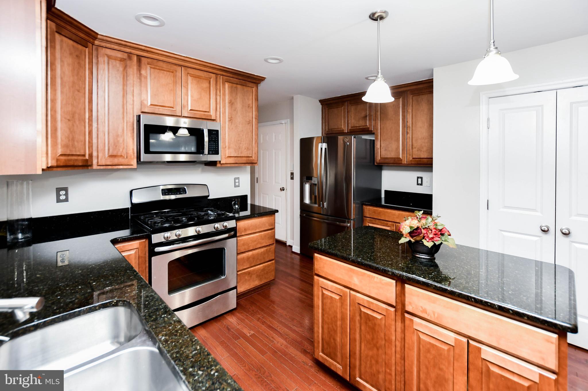 COLONIAL PARK - Residential