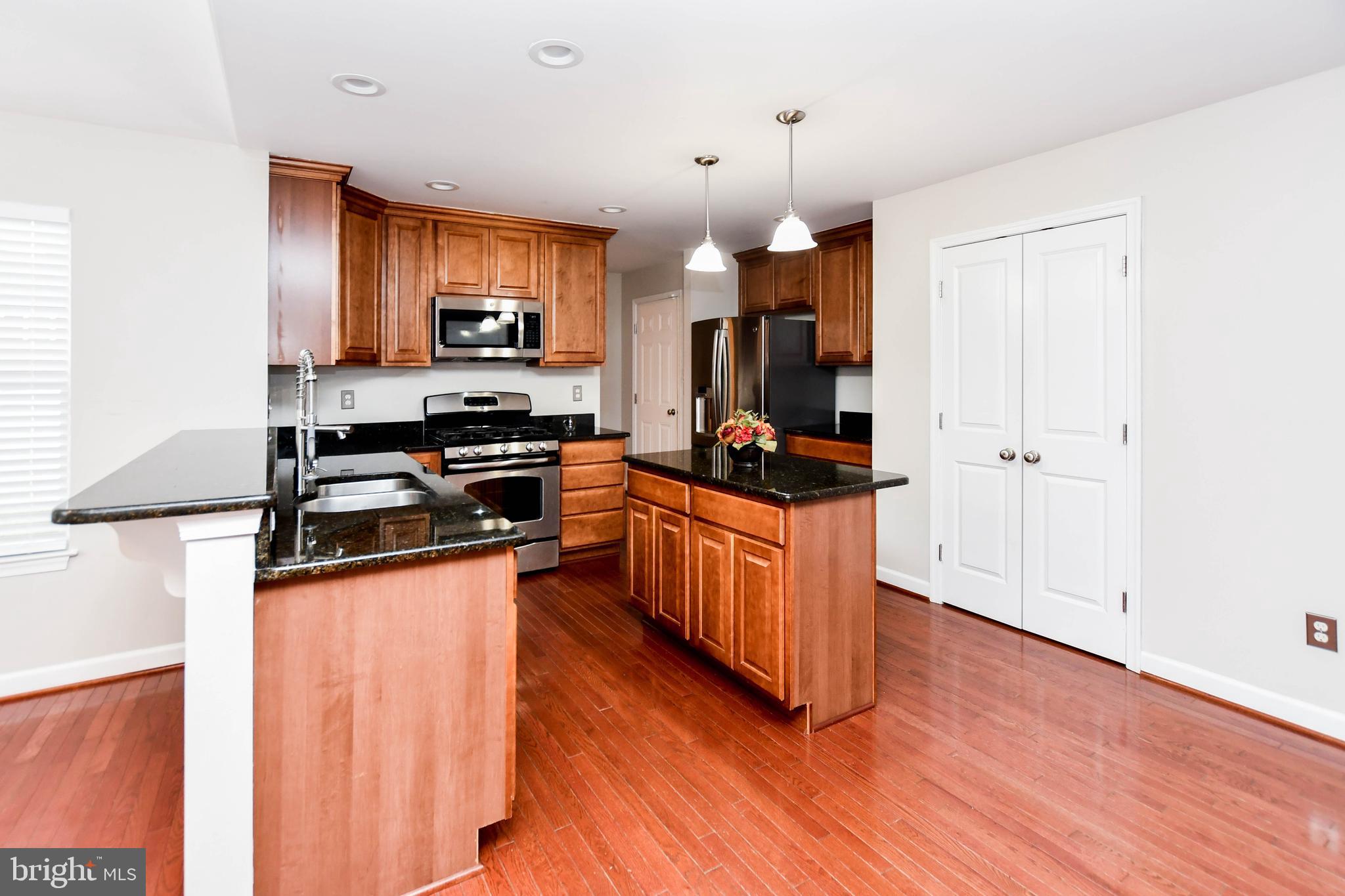 COLONIAL PARK - Residential
