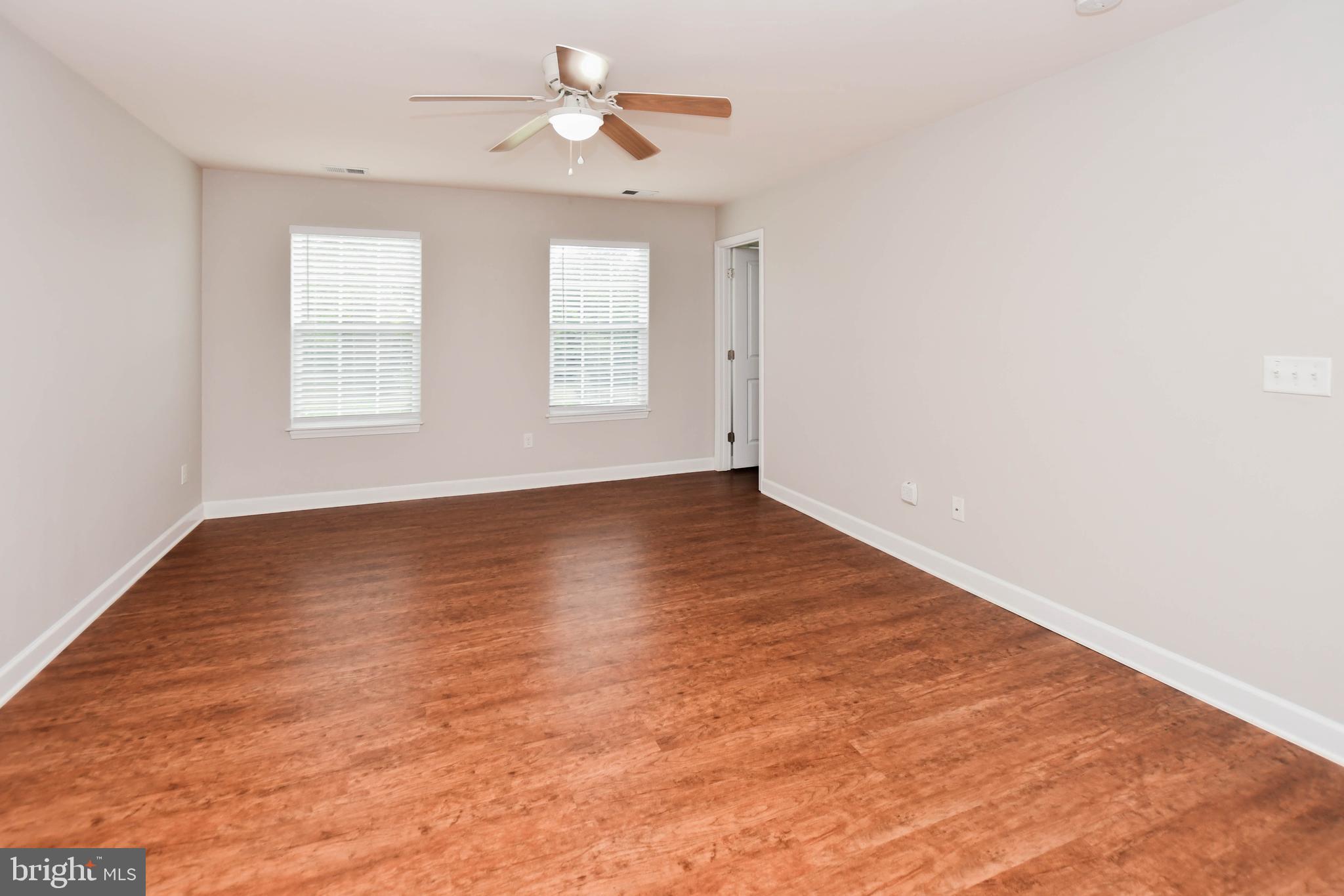COLONIAL PARK - Residential