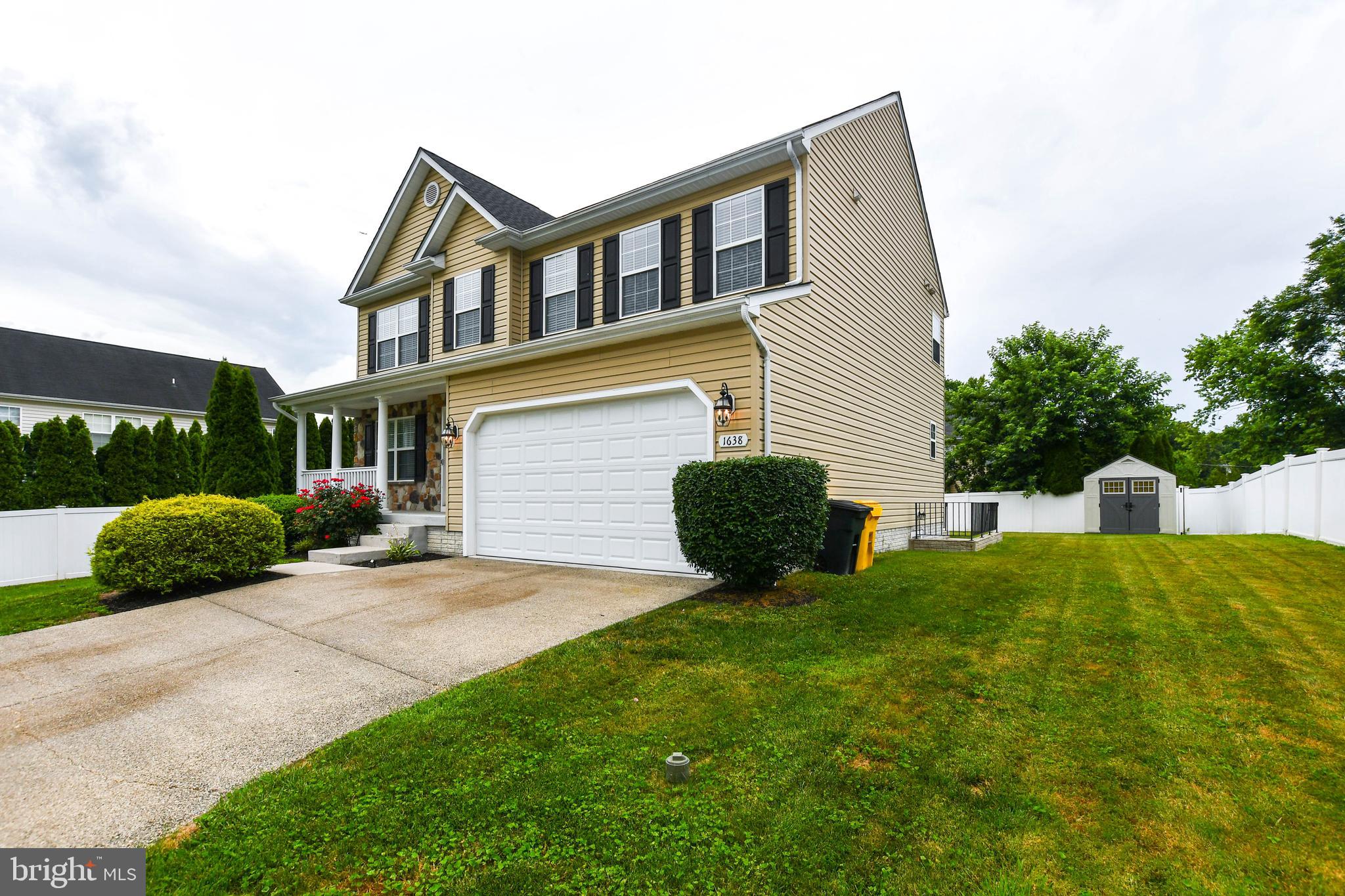 COLONIAL PARK - Residential
