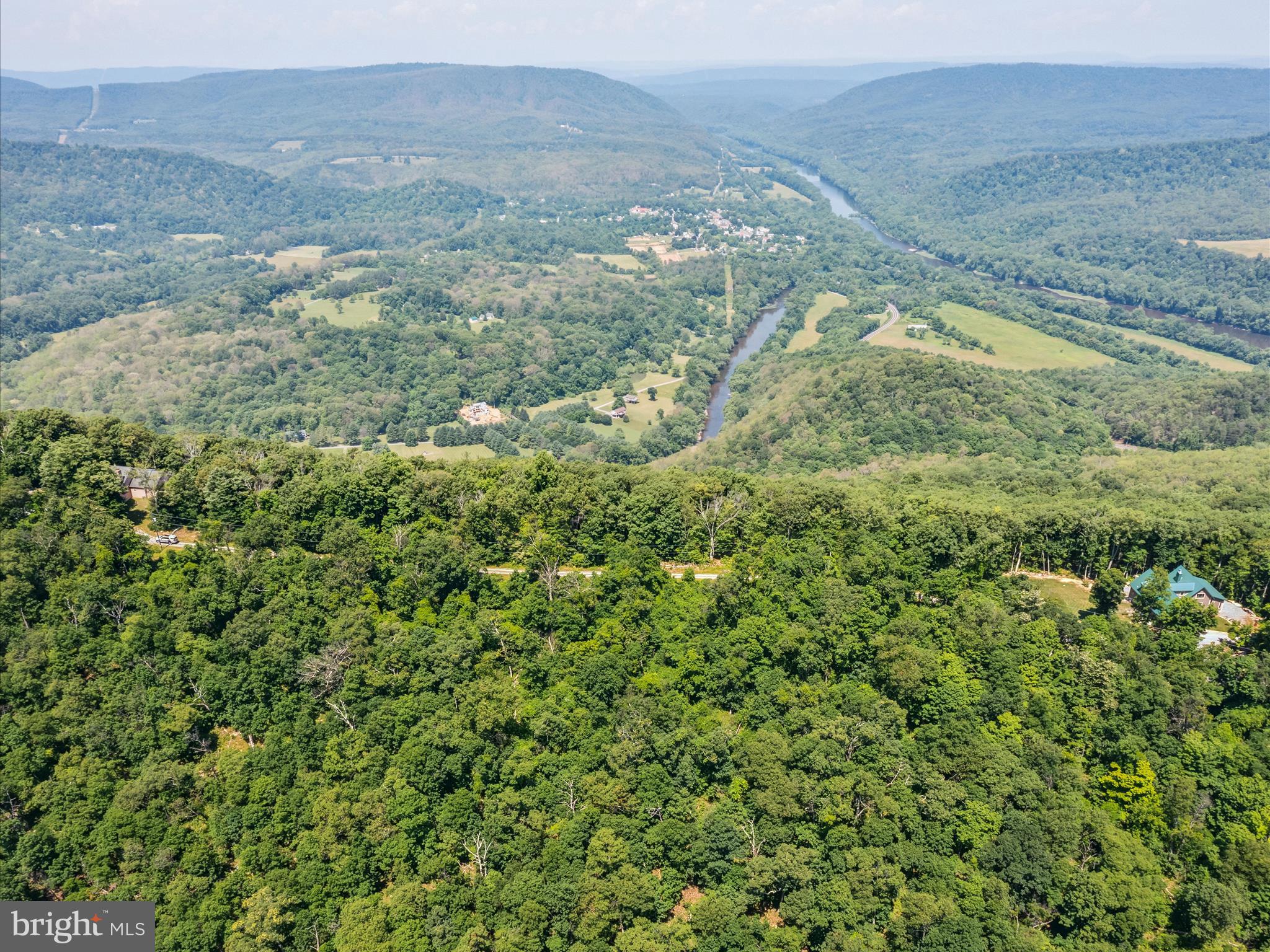 QUAINT HILLS MOUNTAIN SECTION - Land