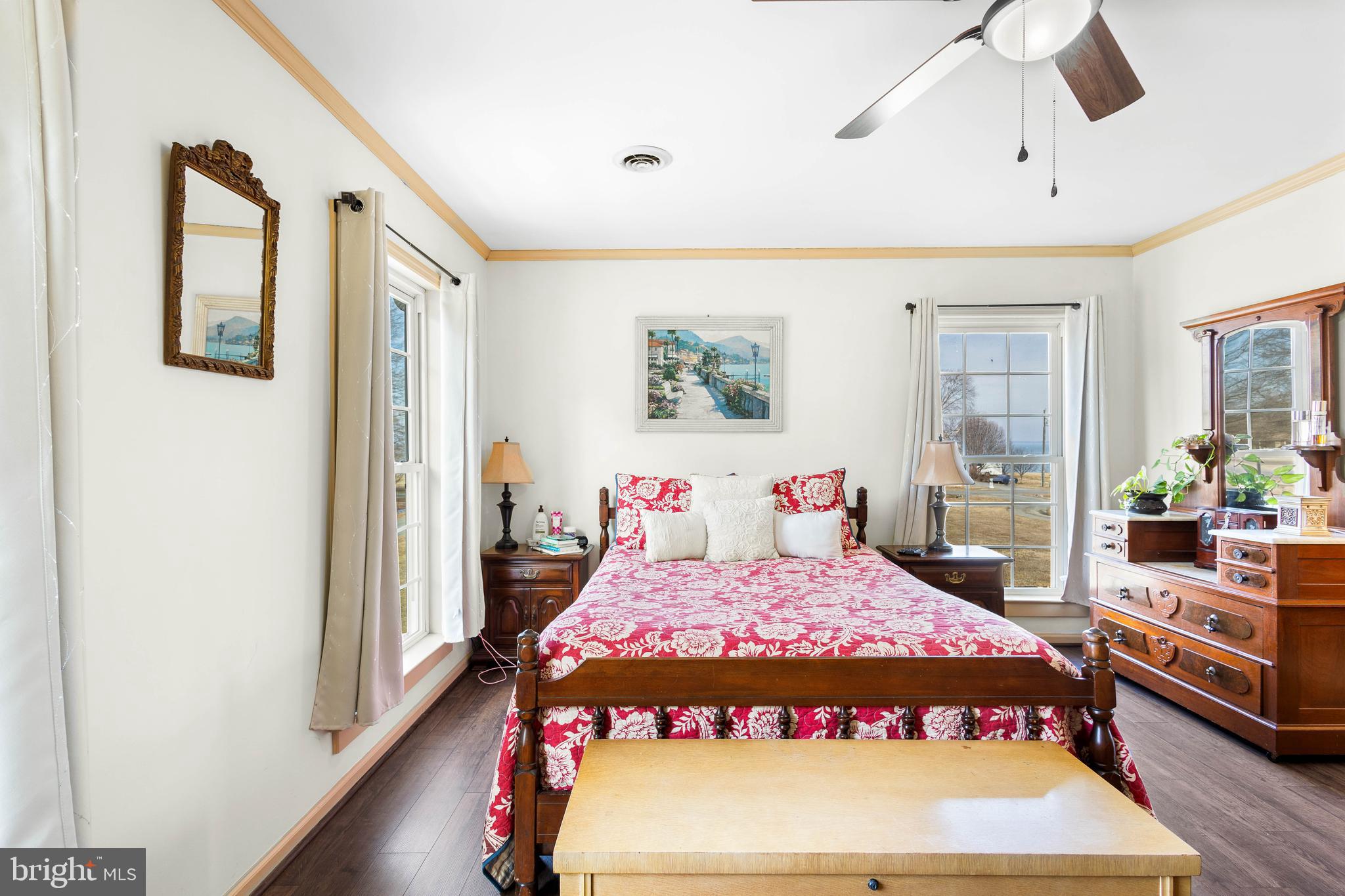 CABIN POINT - Residential