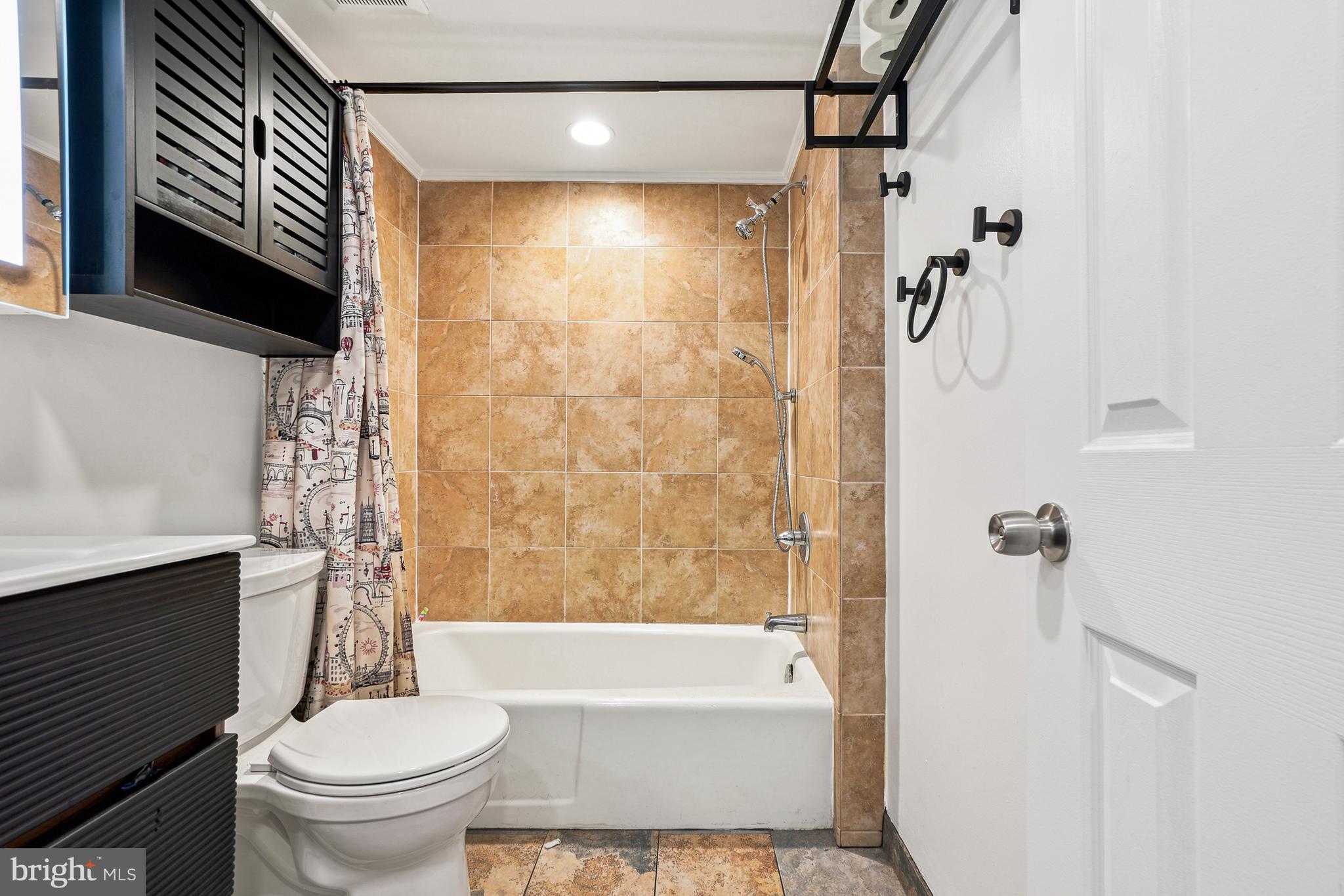 NORTH CREEK - Residential