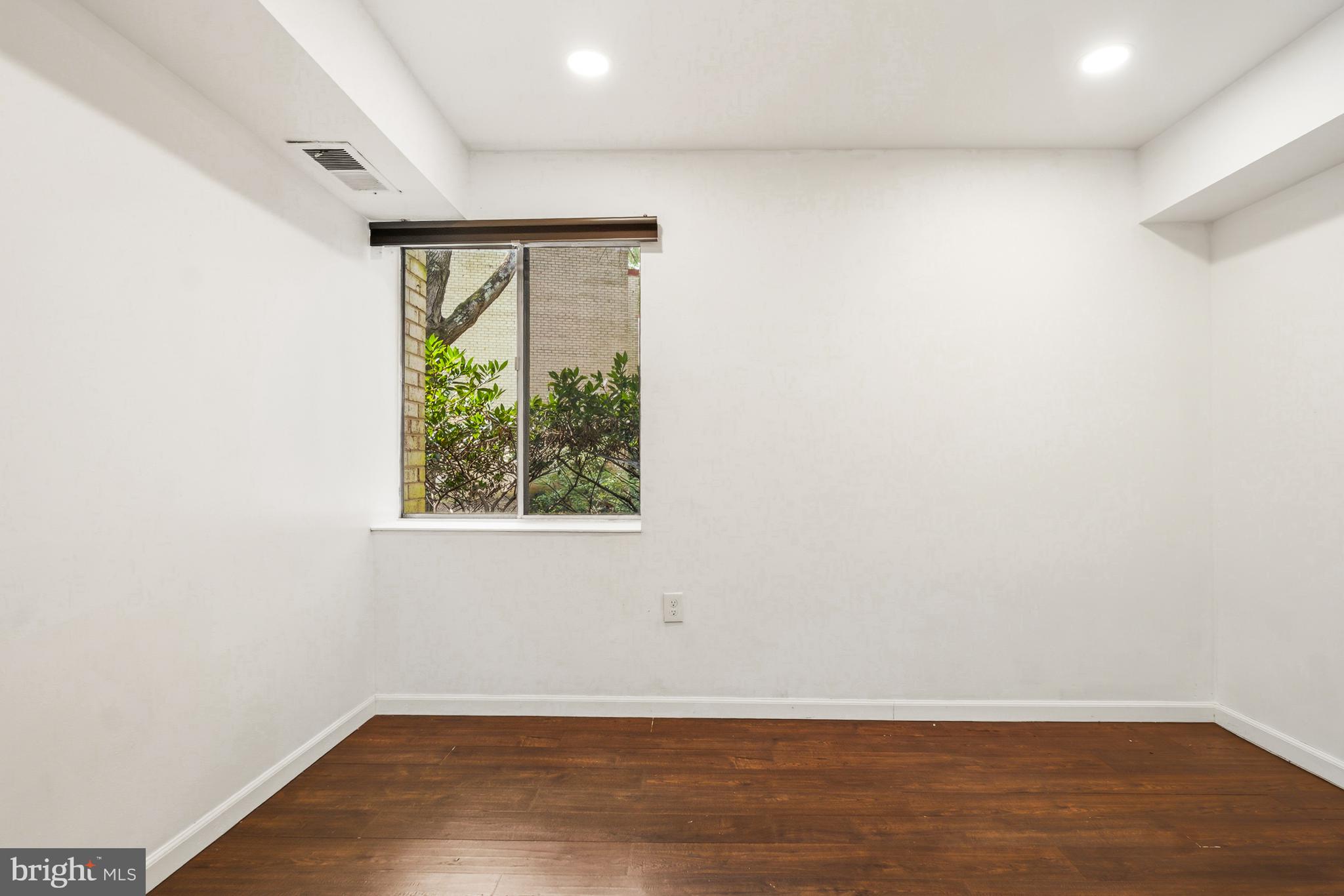 NORTH CREEK - Residential