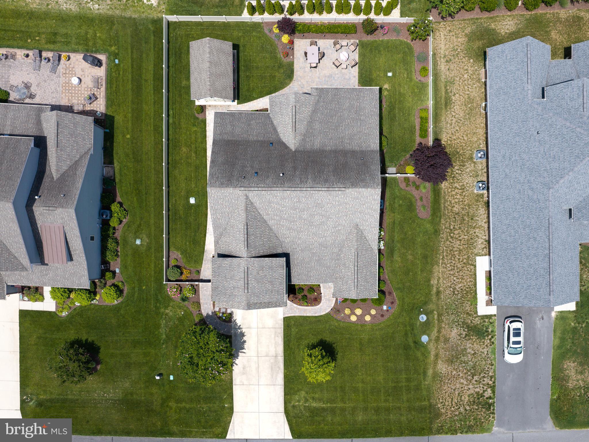 BAY COLONY - Residential