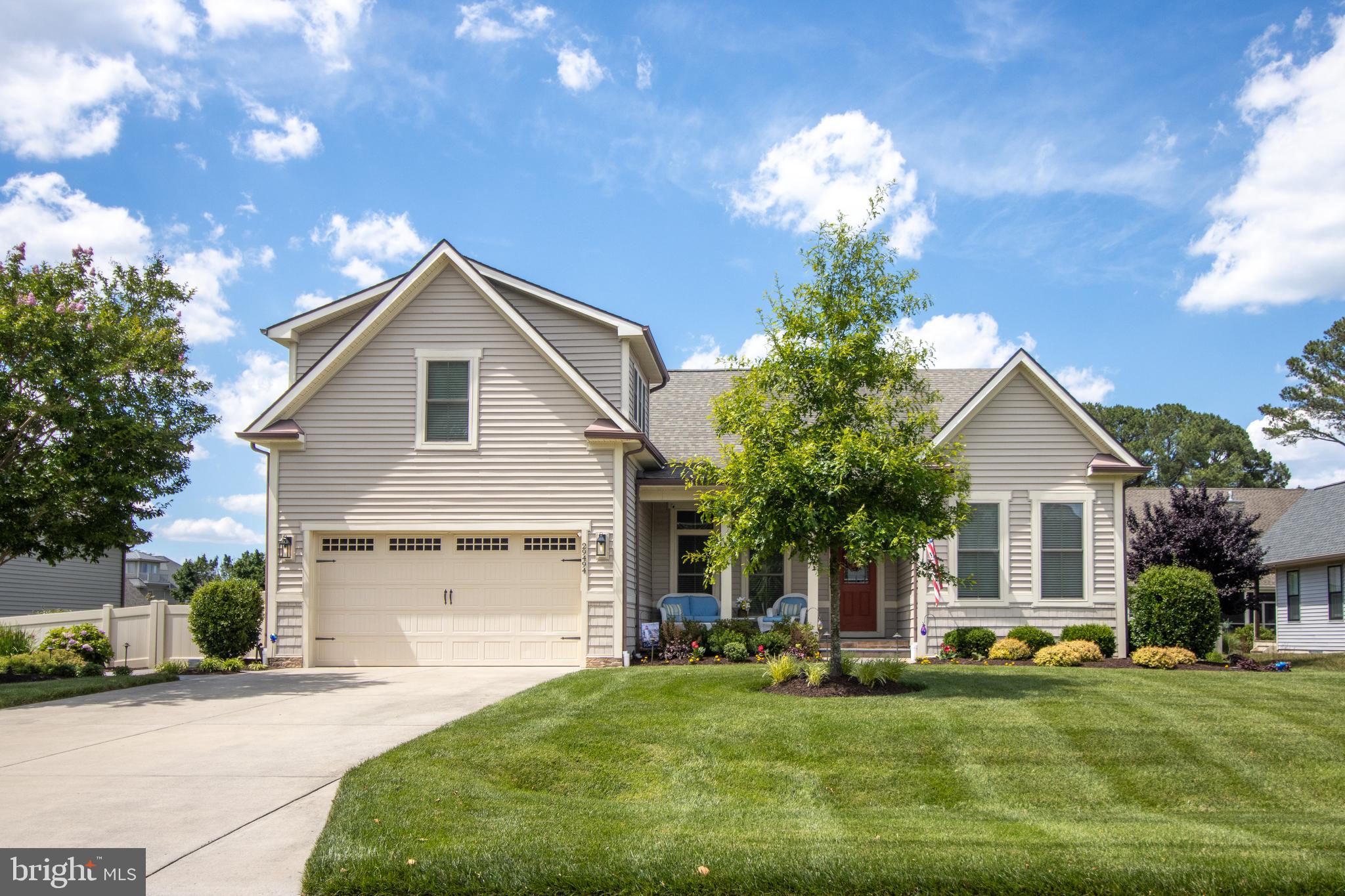 BAY COLONY - Residential